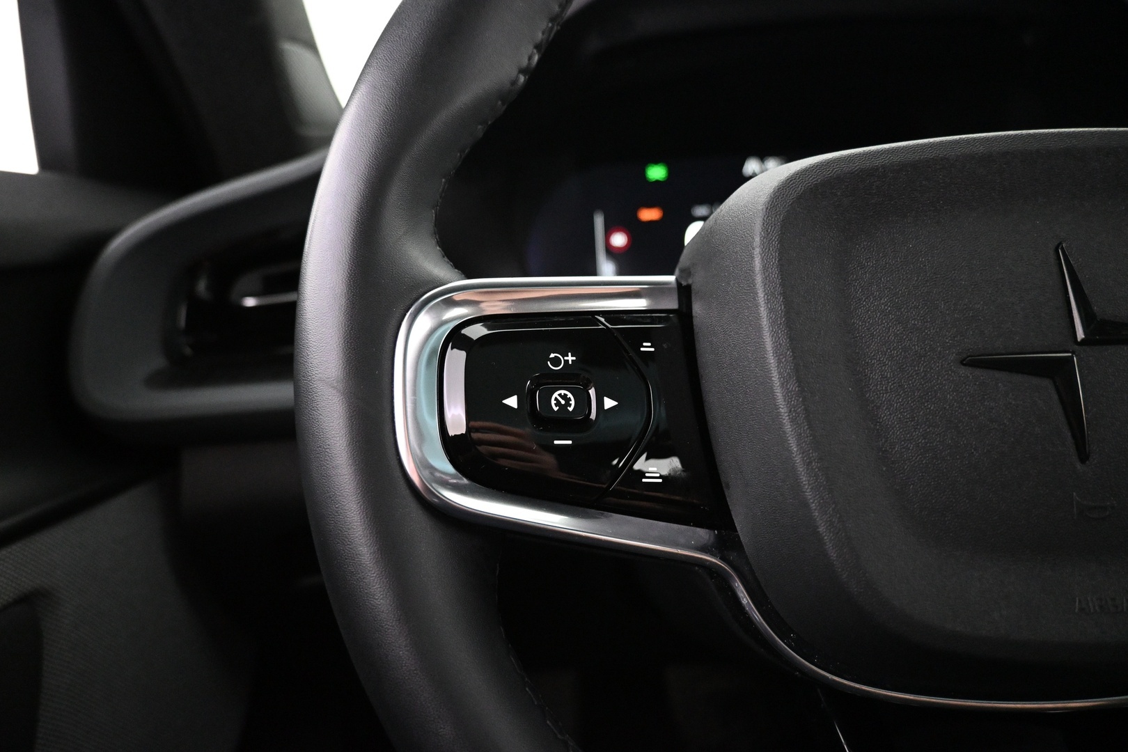 POLESTAR 2 2024