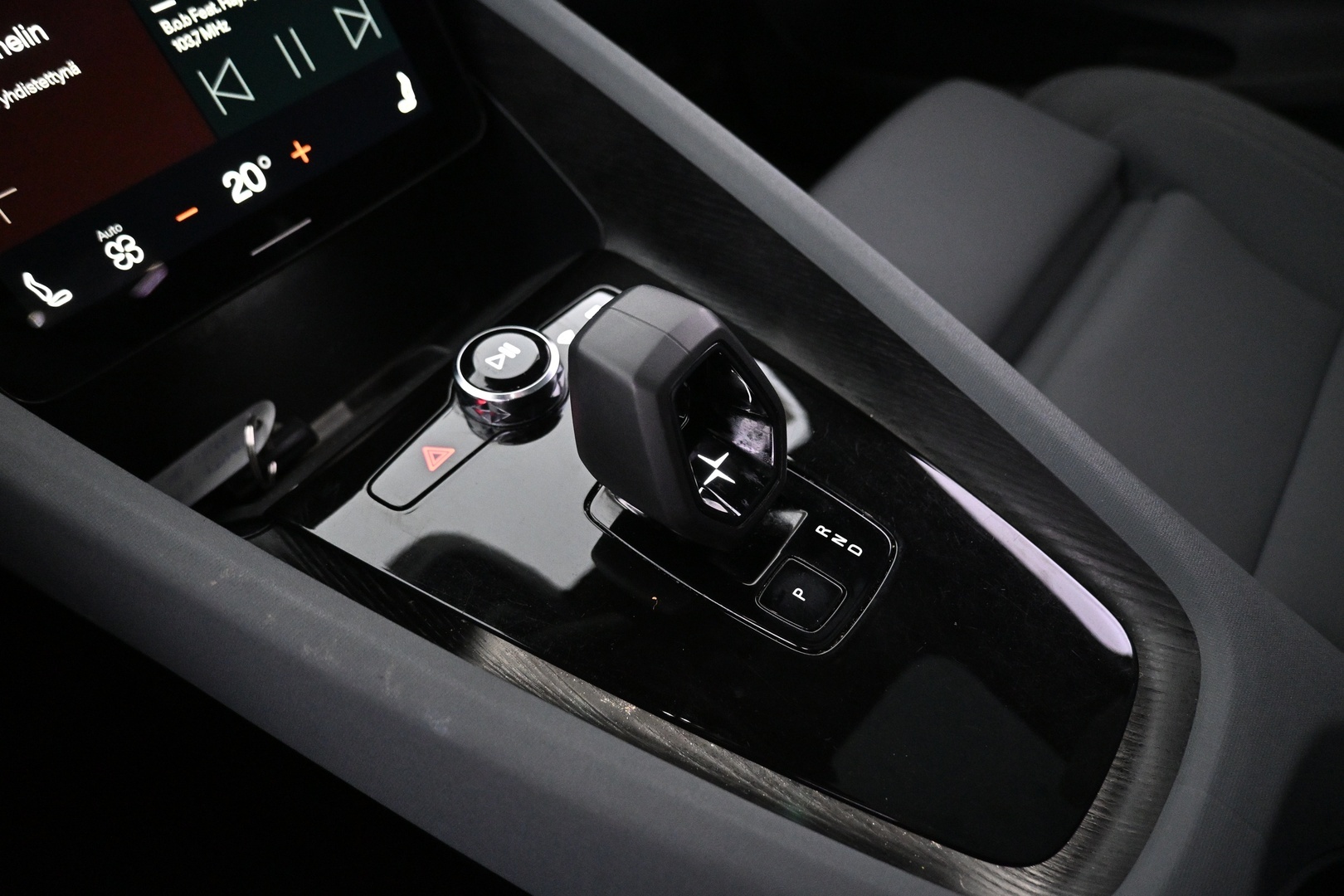 POLESTAR 2 2024