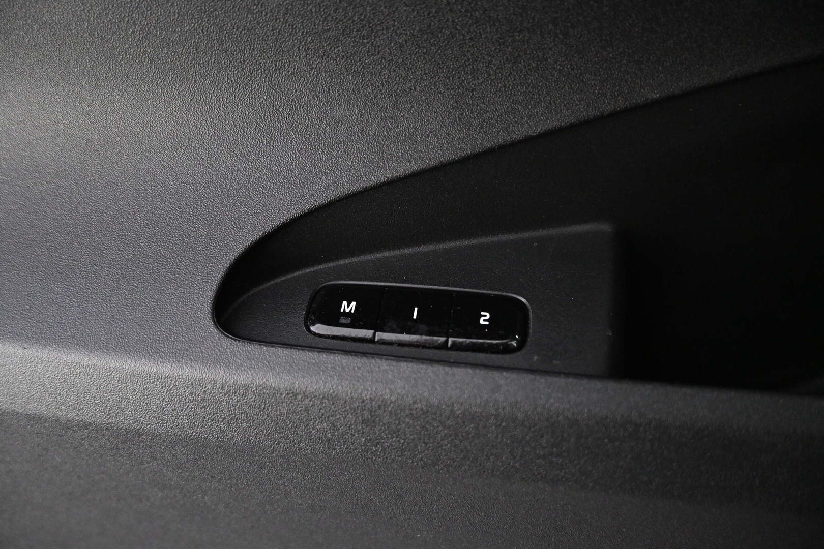 POLESTAR 2 2024