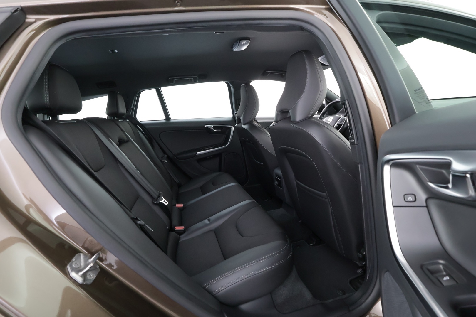 VOLVO V60 Cross Country 2017