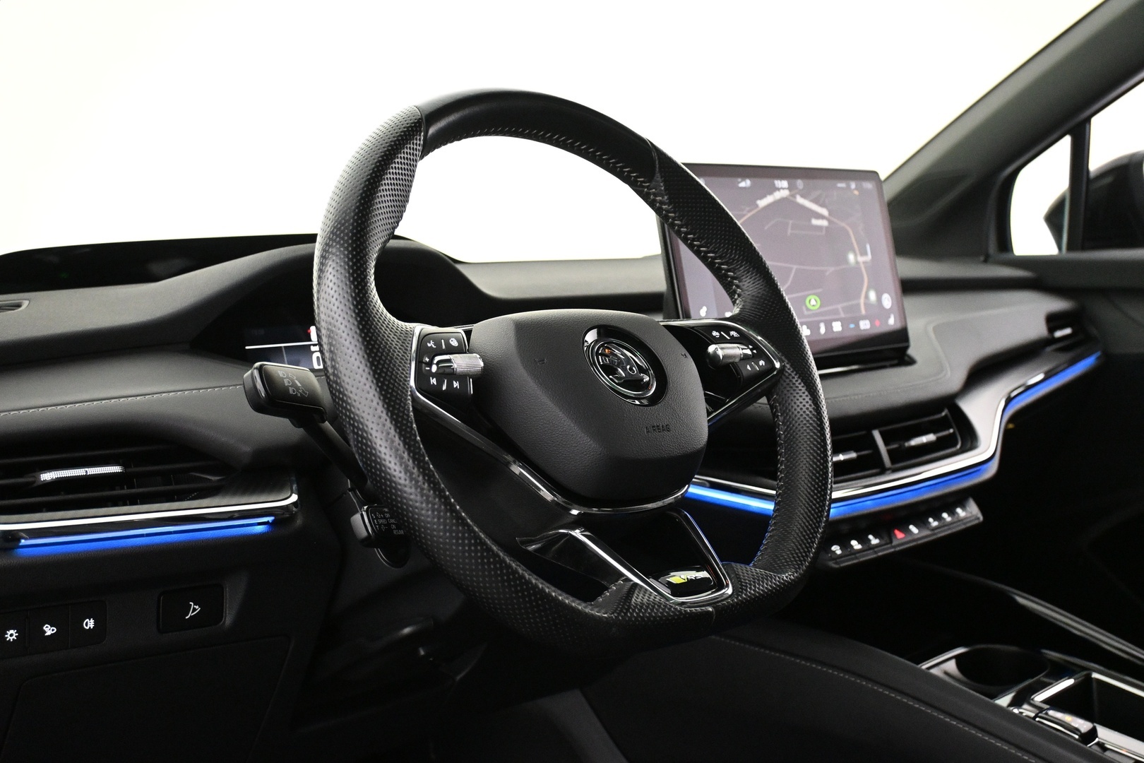 SKODA Enyaq 2023