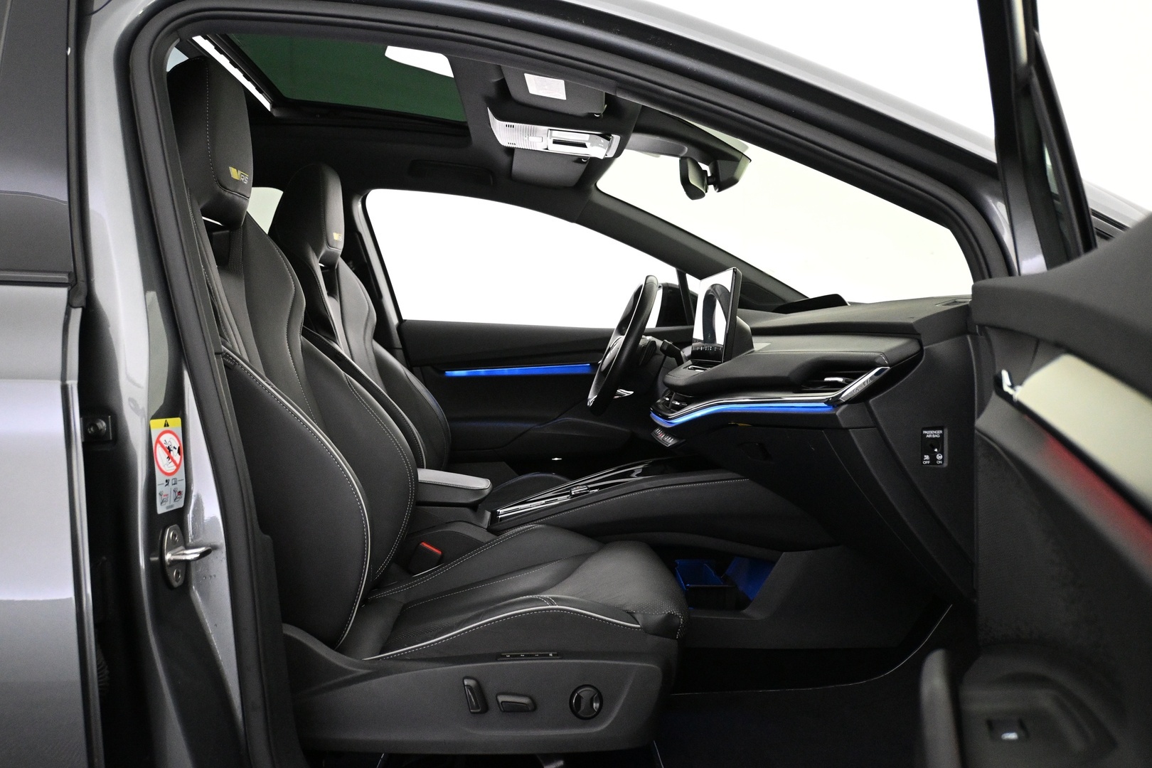 SKODA Enyaq 2023