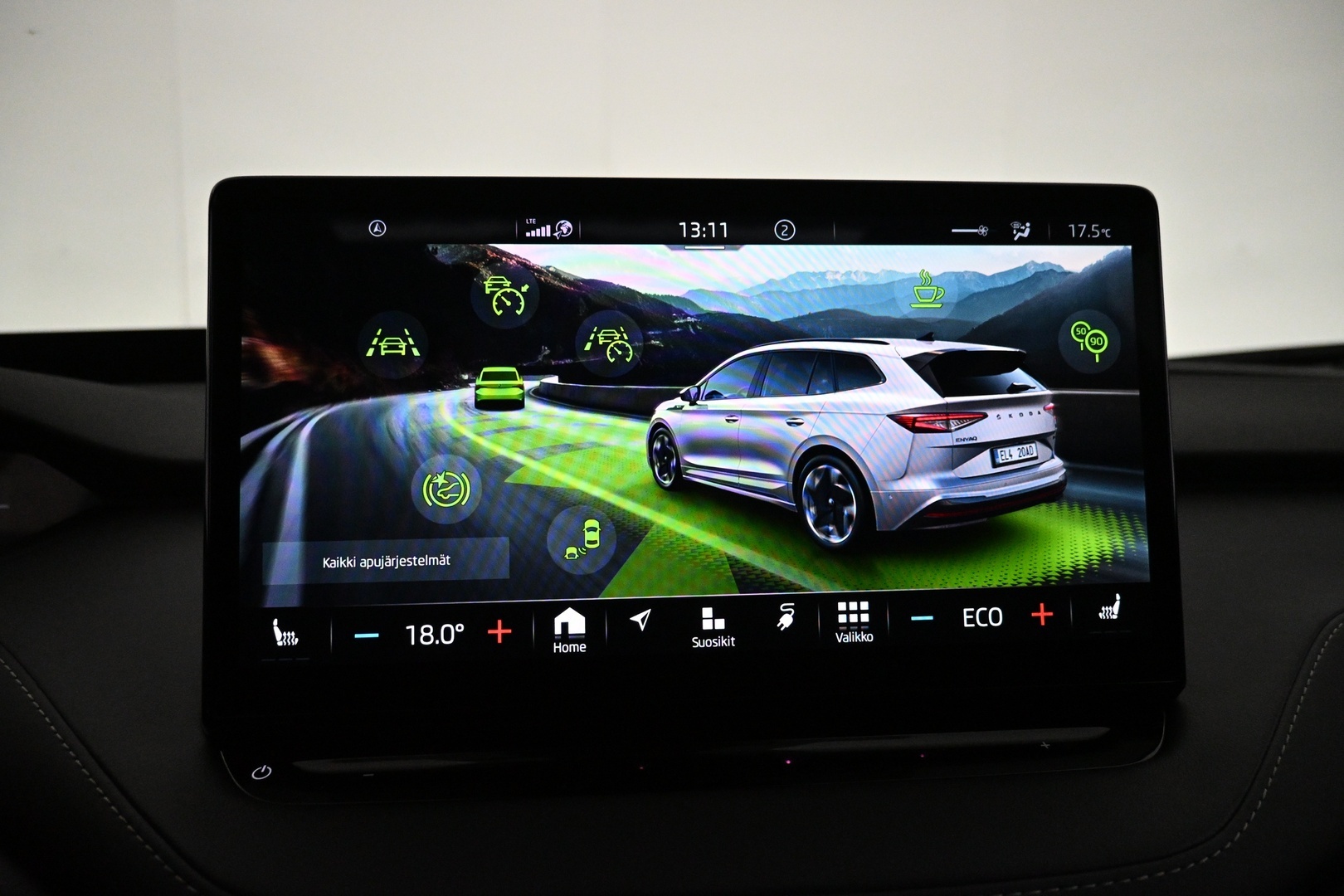 SKODA Enyaq 2023