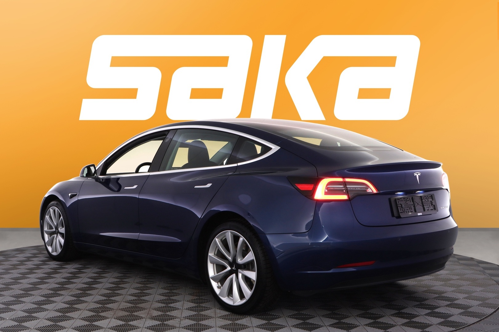 TESLA Model 3 2019