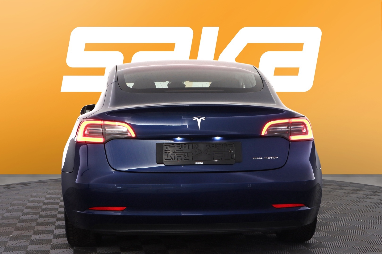 TESLA Model 3 2019