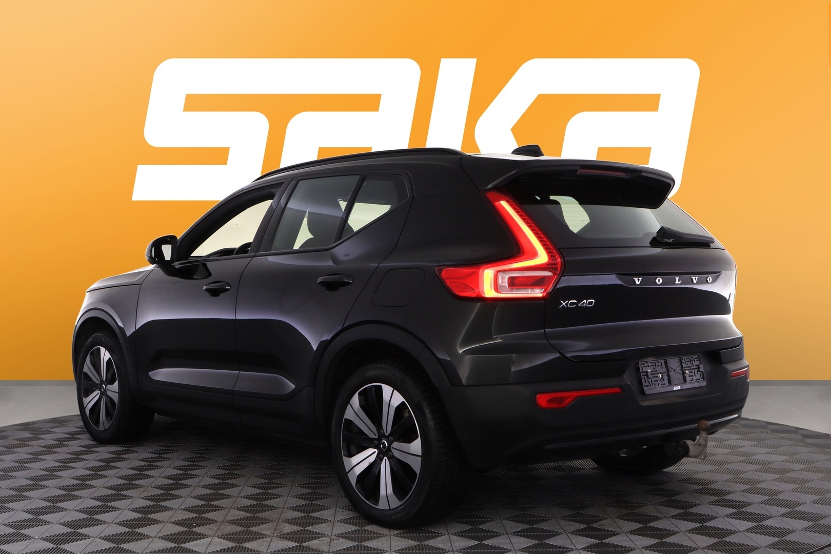 VOLVO XC40 2023