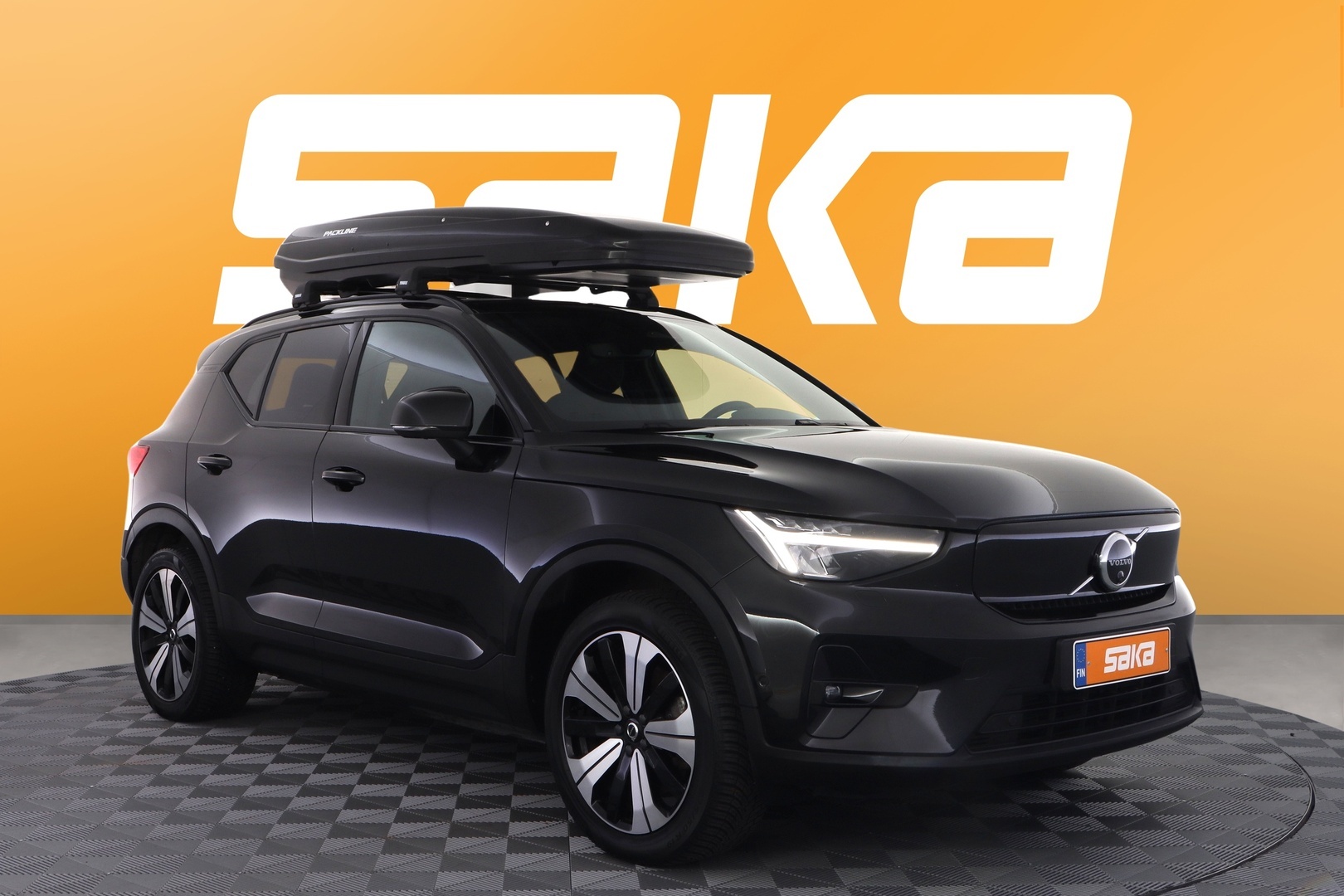 VOLVO XC40 2023