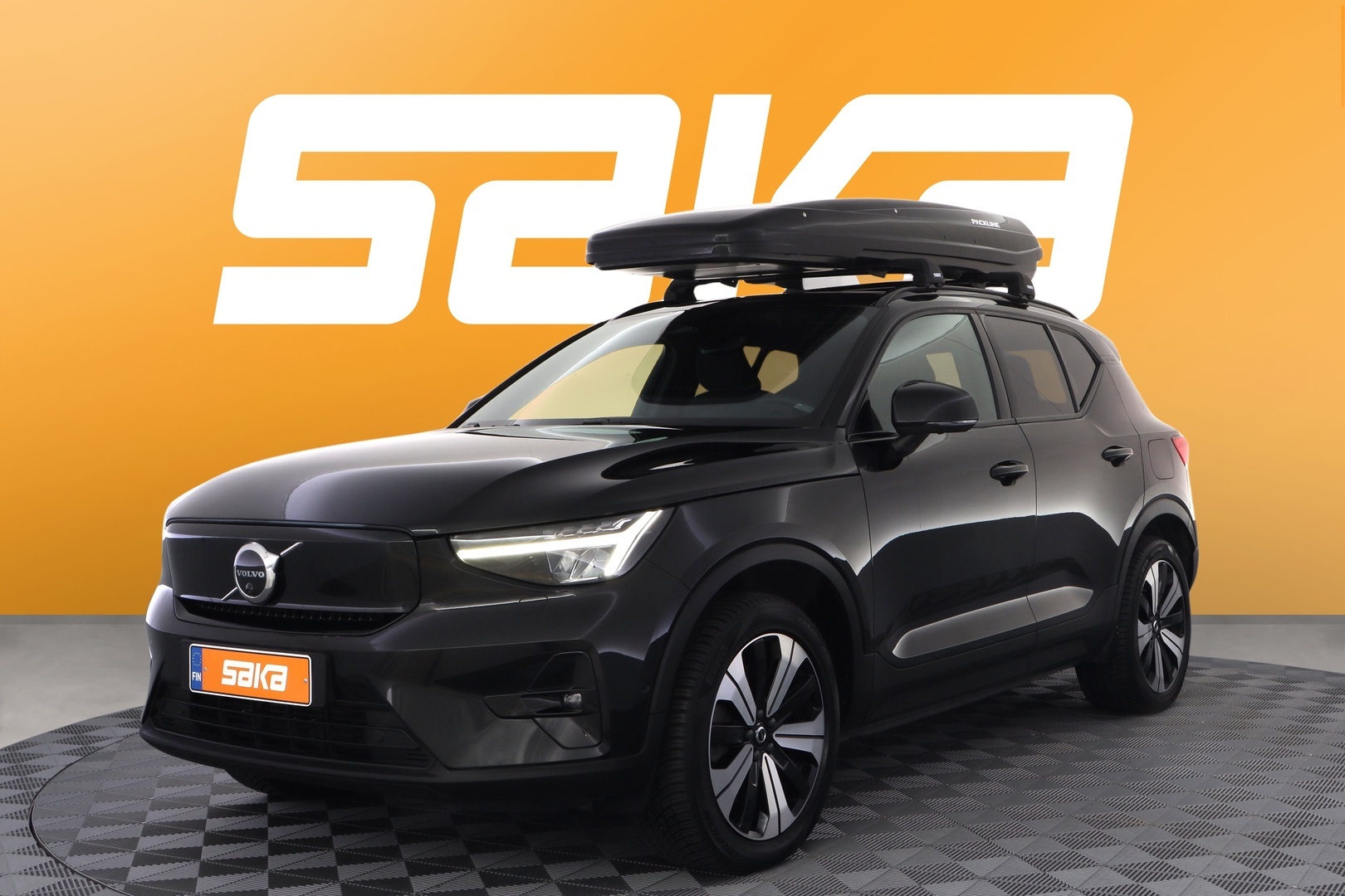VOLVO XC40 2023