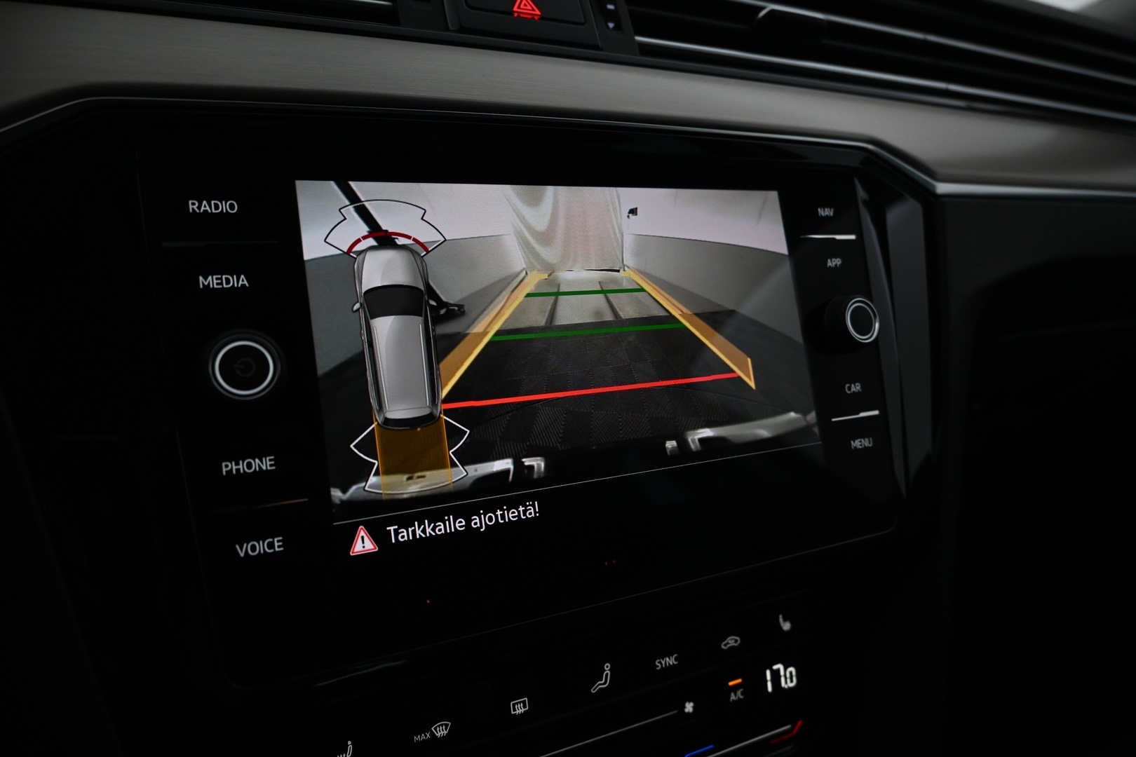 VOLKSWAGEN Passat 2022