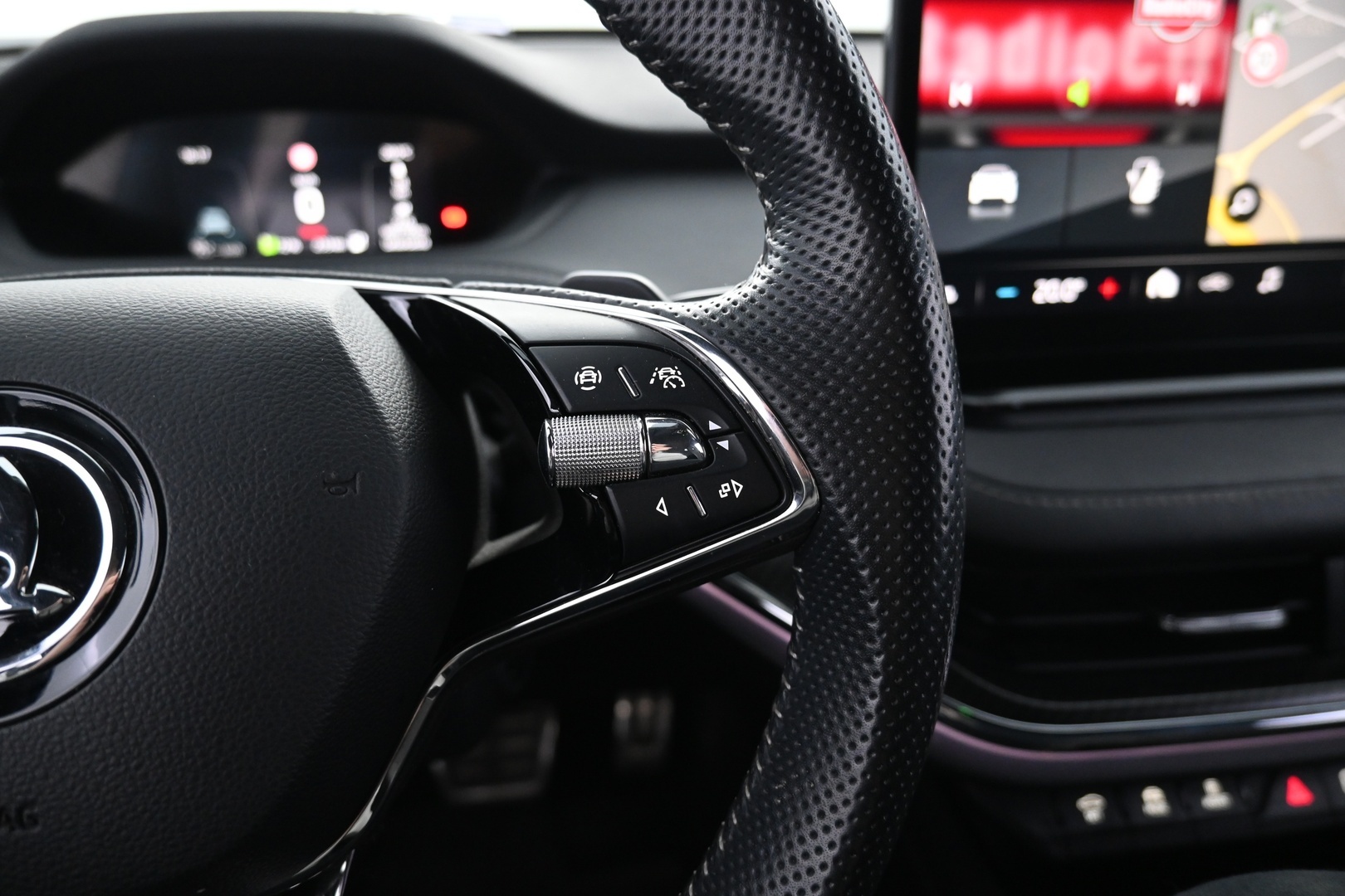 SKODA Enyaq 2022