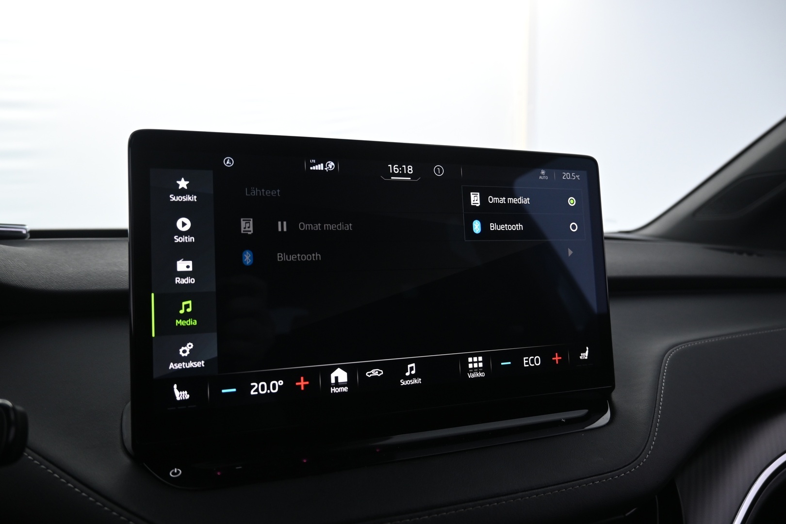 SKODA Enyaq 2022