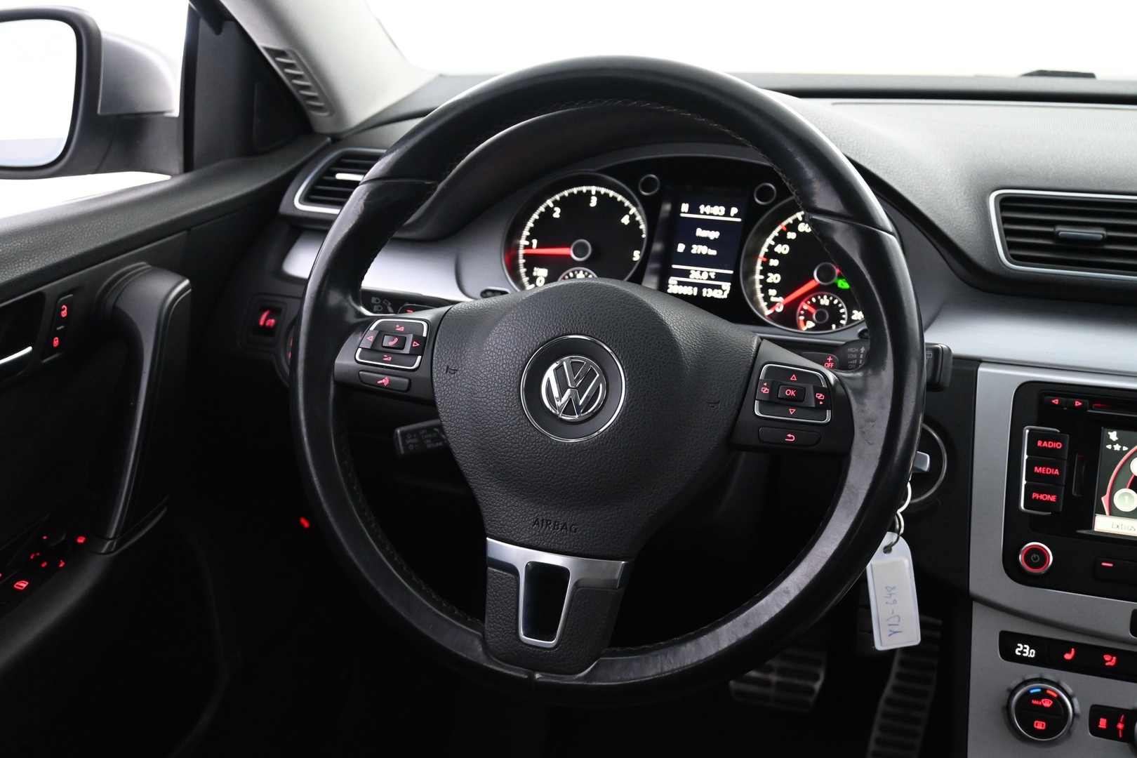 VOLKSWAGEN Passat 2013