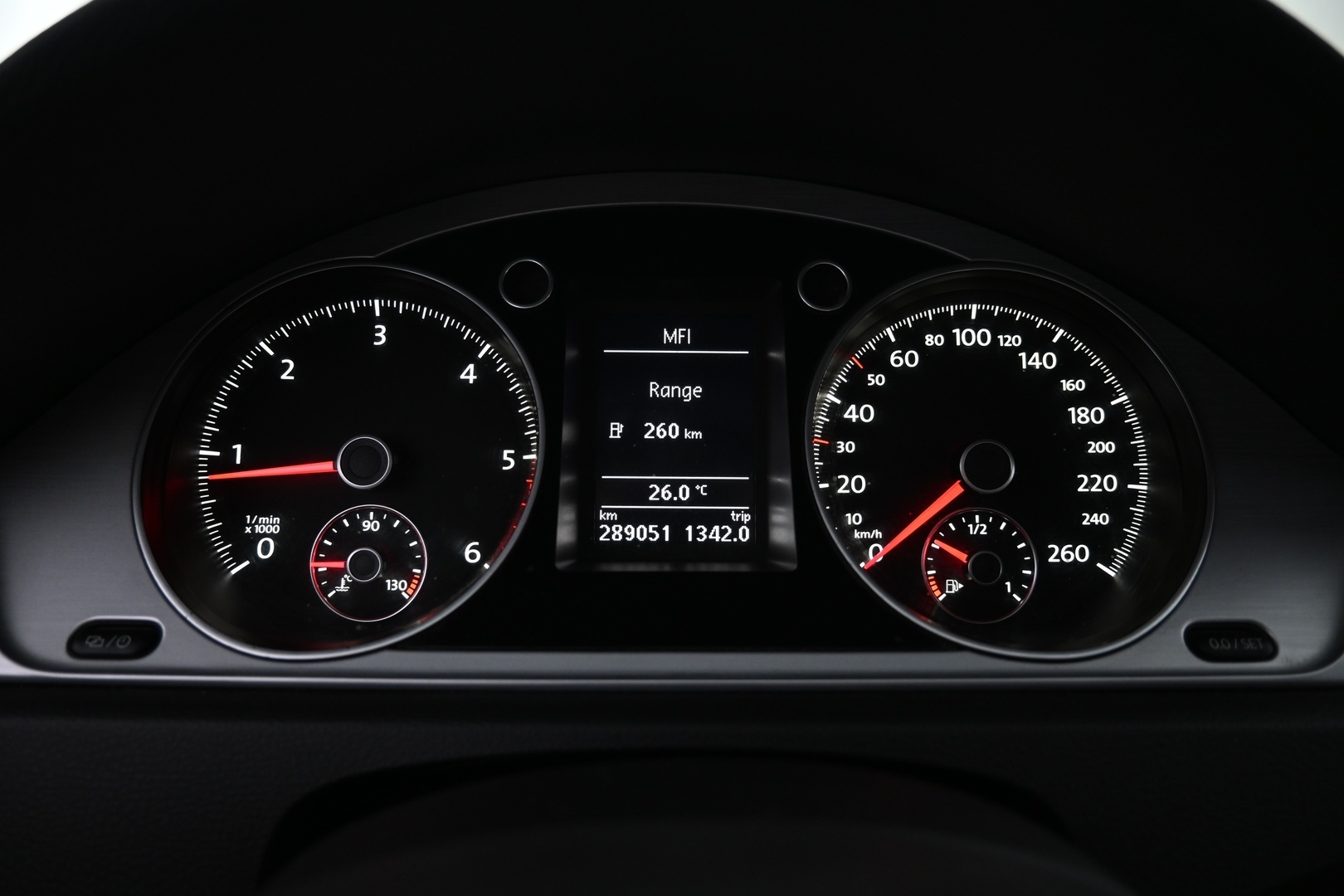 VOLKSWAGEN Passat 2013