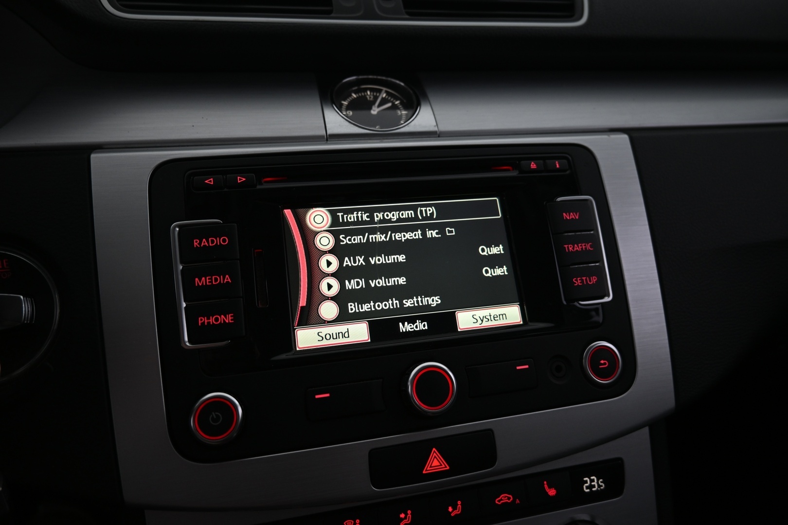 VOLKSWAGEN Passat 2013