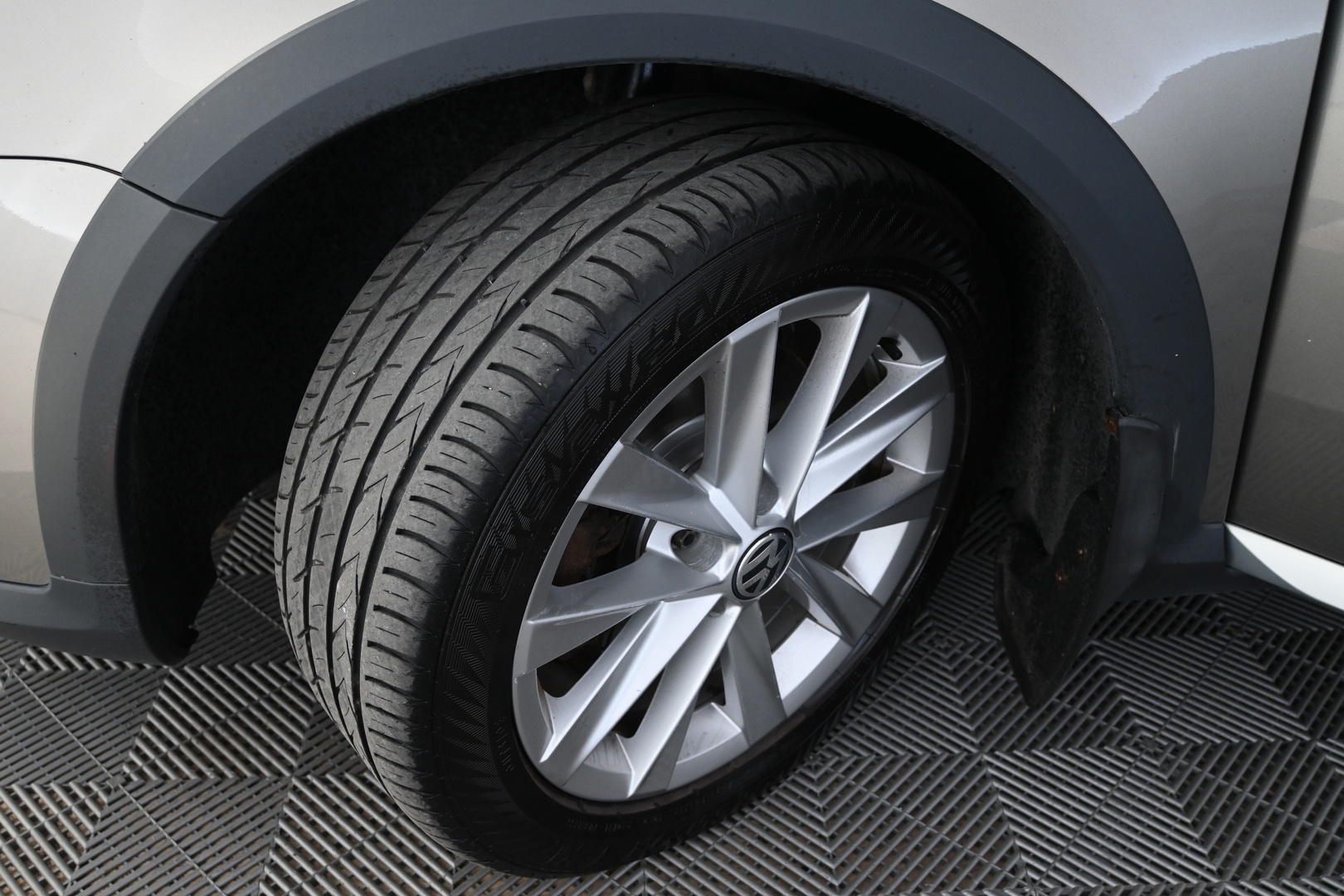 VOLKSWAGEN Passat 2013