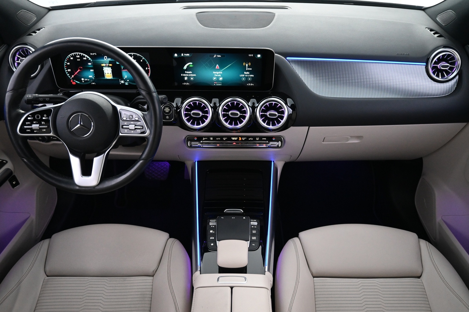 MERCEDES-BENZ GLA 2021