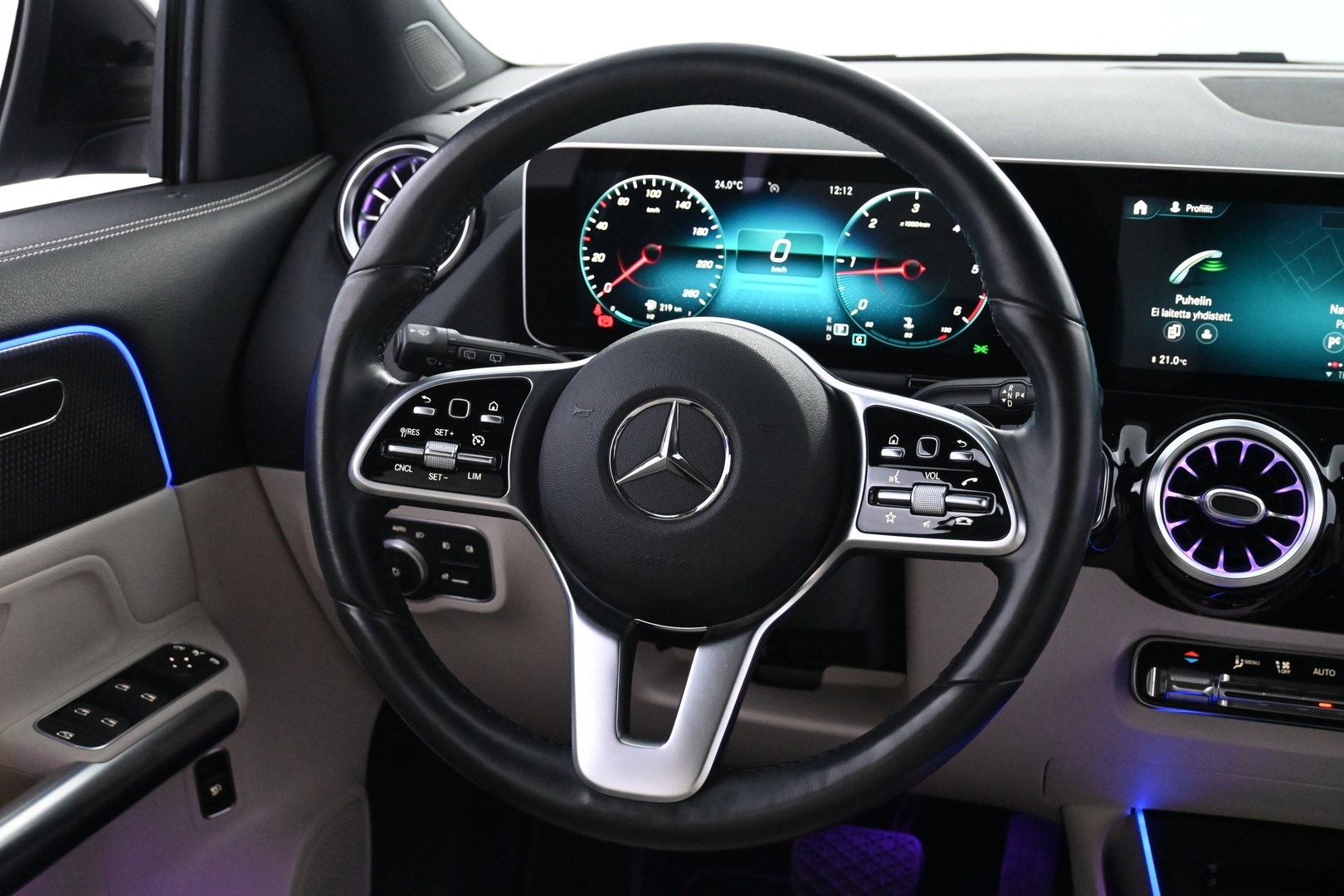 MERCEDES-BENZ GLA 2021