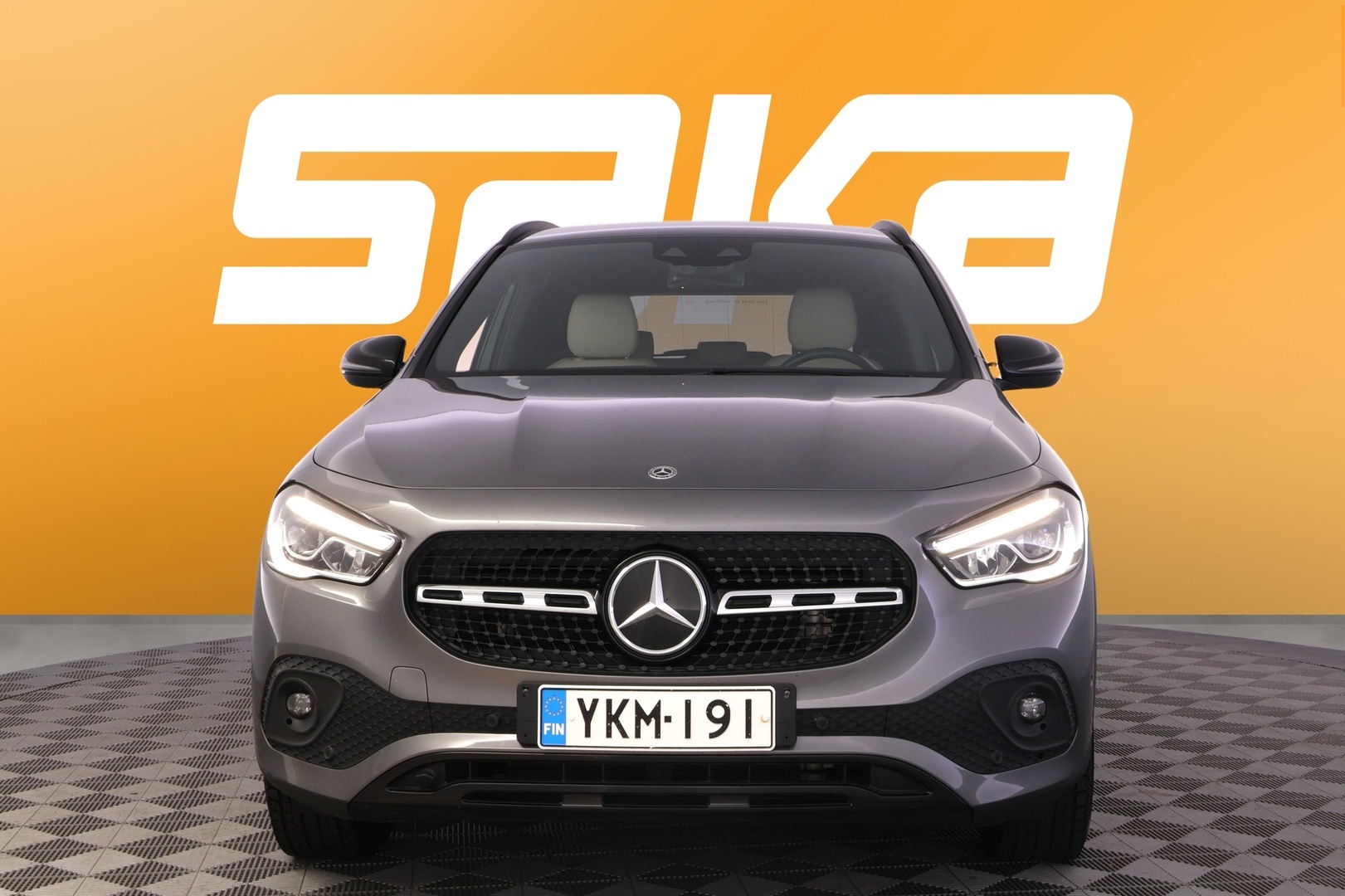 MERCEDES-BENZ GLA 2021