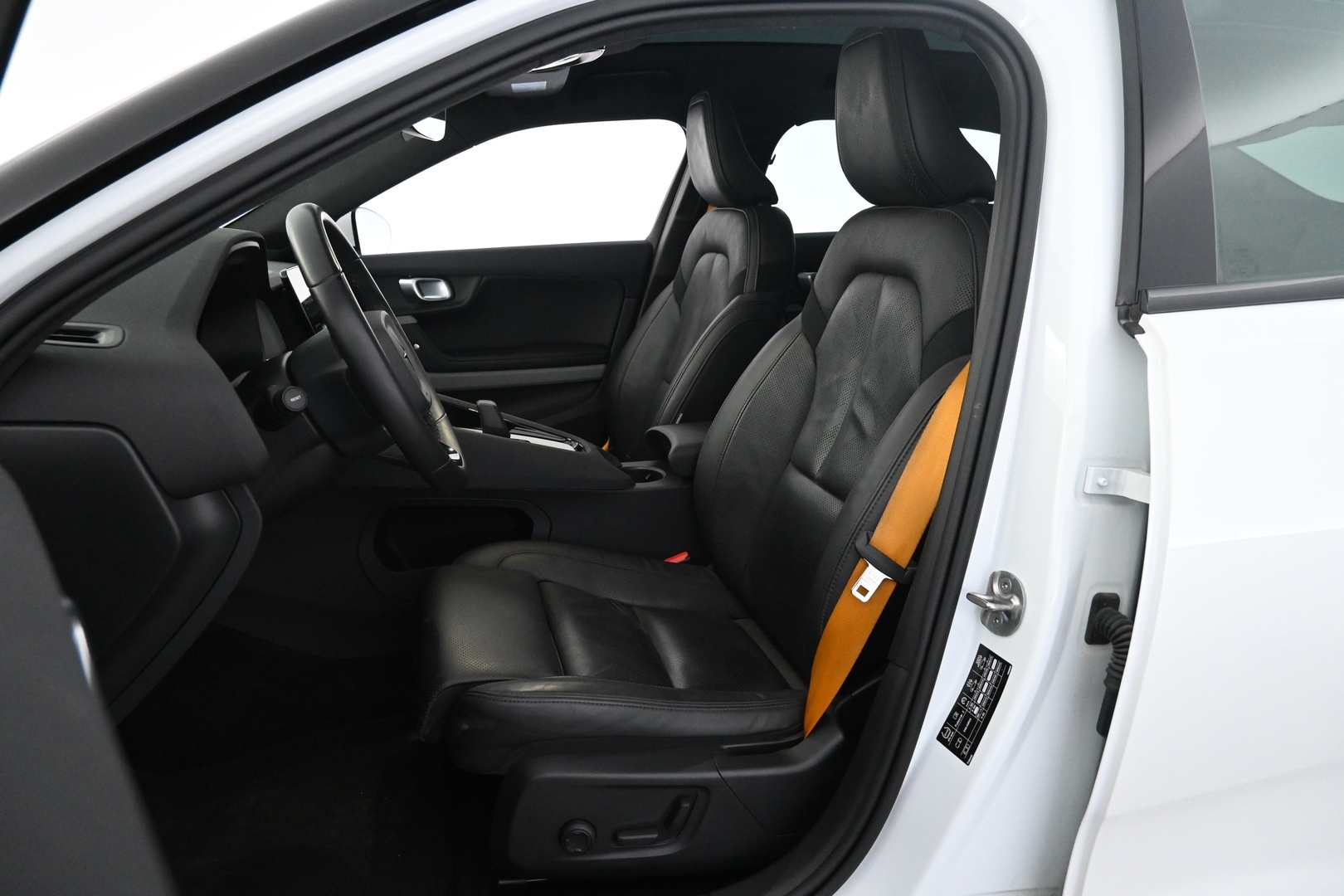 POLESTAR 2 2025