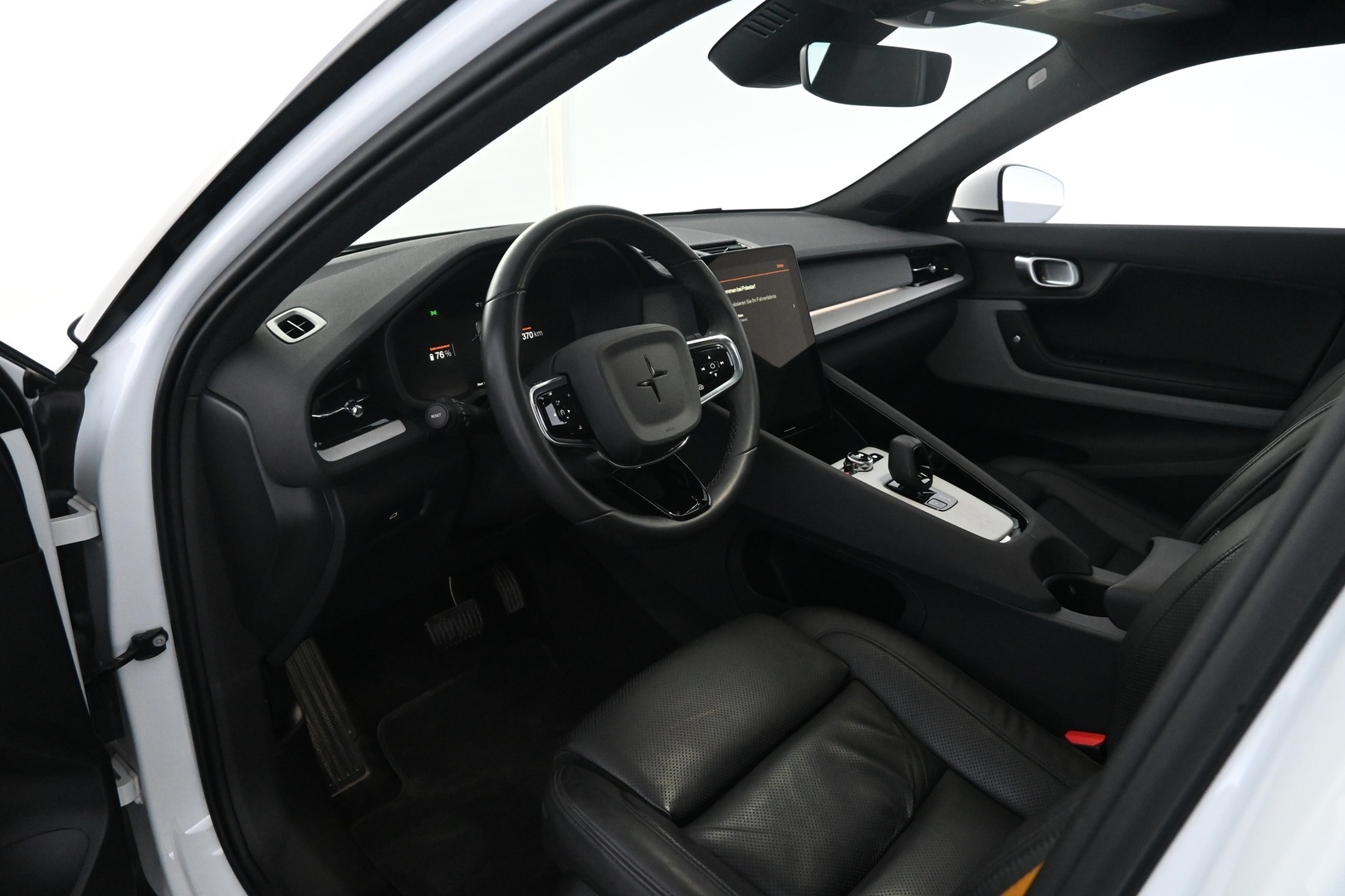 POLESTAR 2 2025