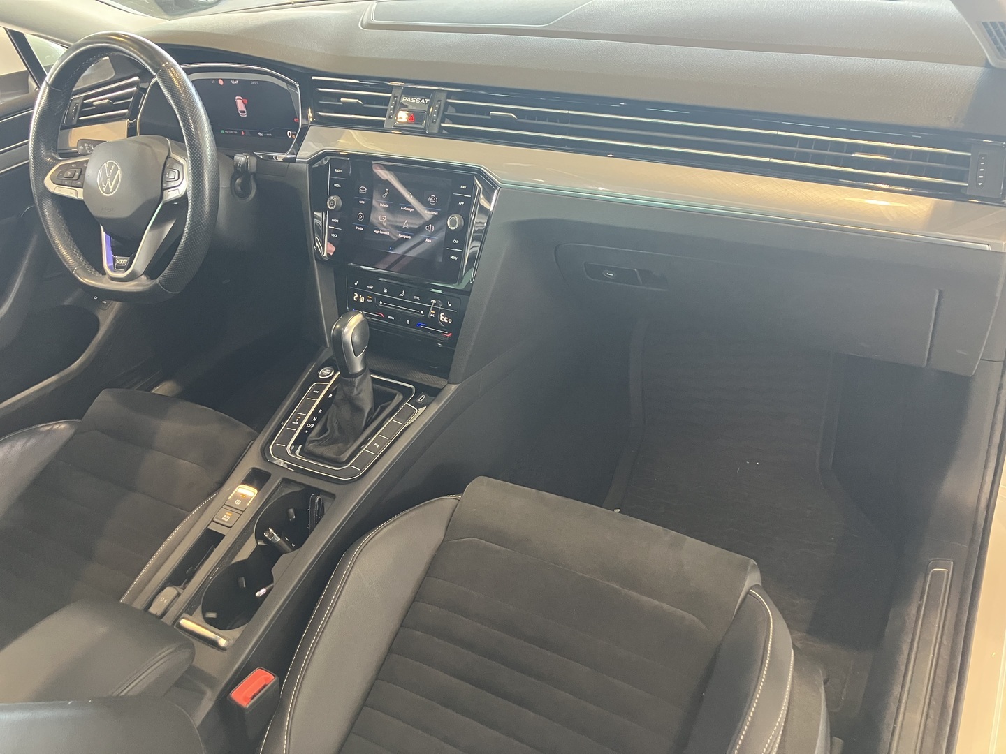 VOLKSWAGEN Passat 2021