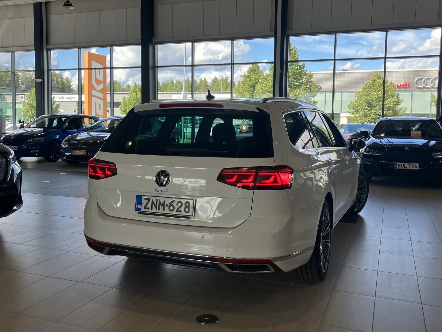 VOLKSWAGEN Passat 2021