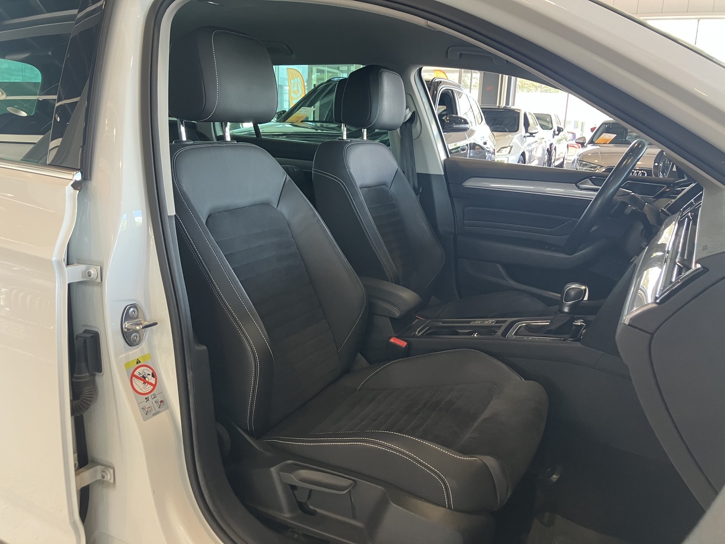 VOLKSWAGEN Passat 2021