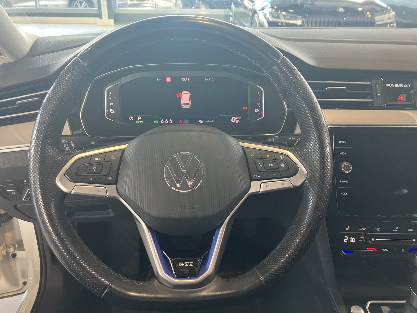 VOLKSWAGEN Passat 2021