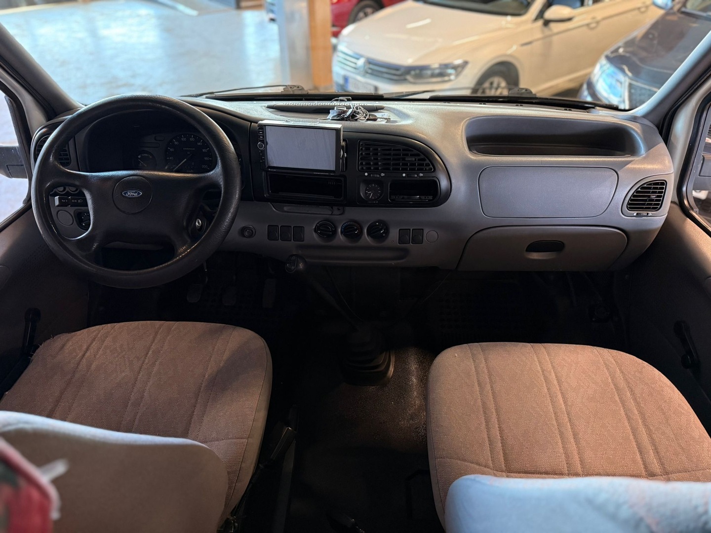 FORD ELNAGH 1995