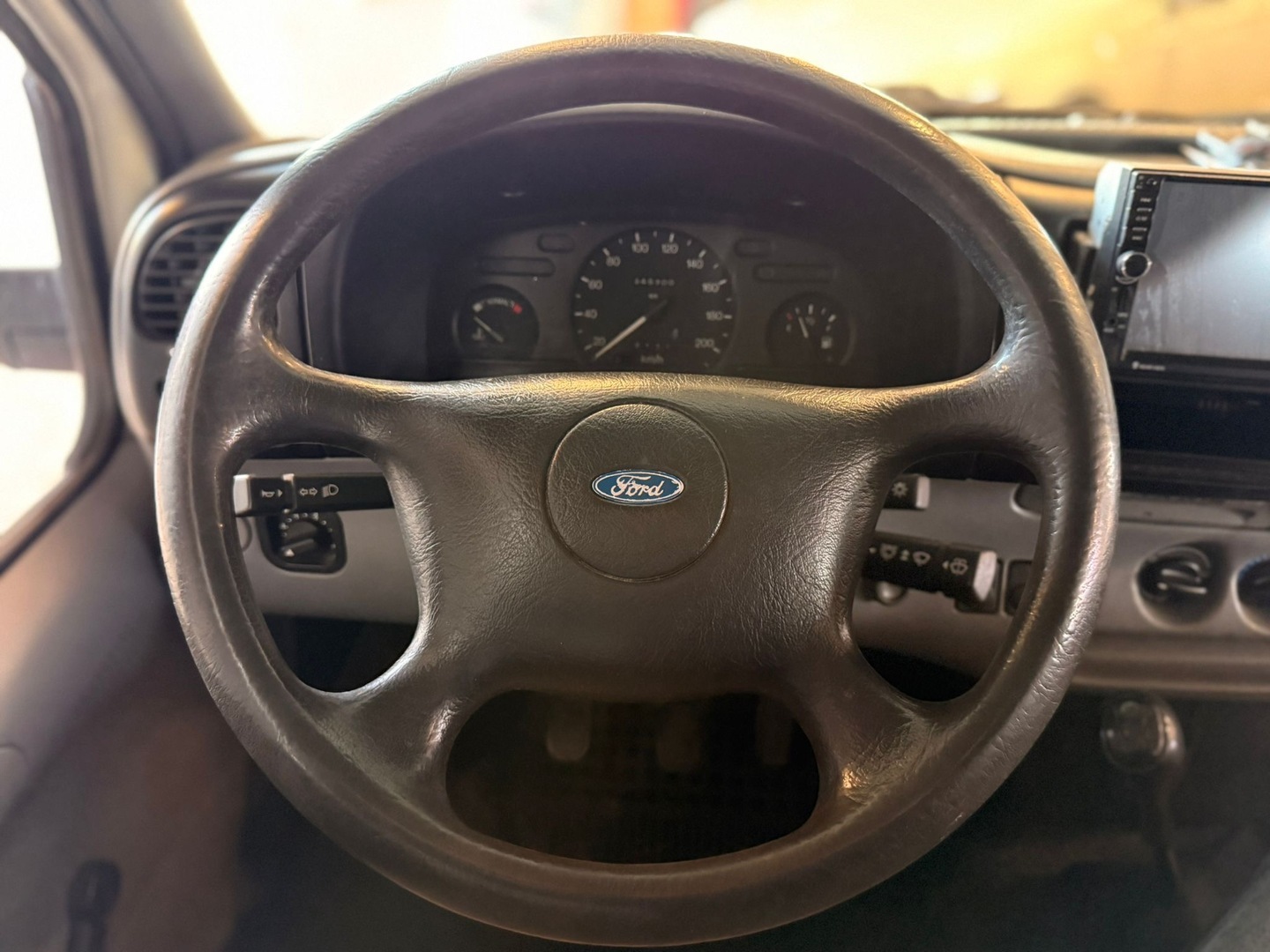 FORD ELNAGH 1995