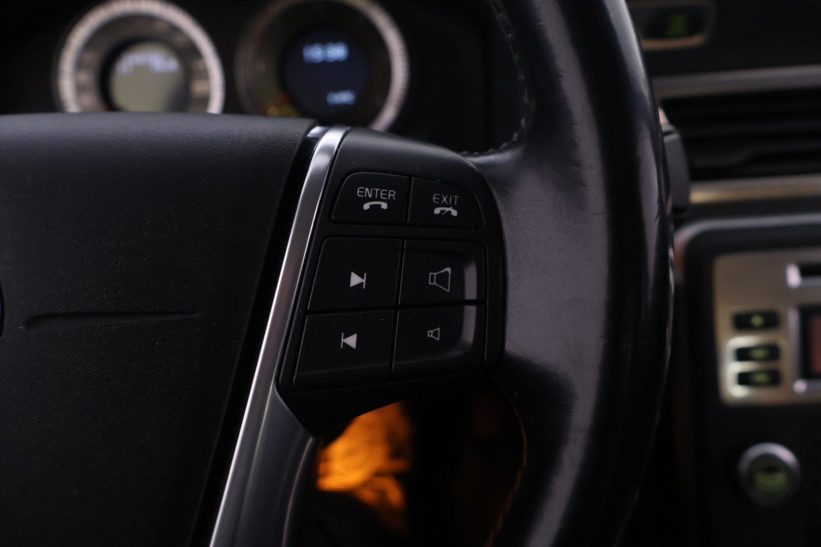 VOLVO S80 2011