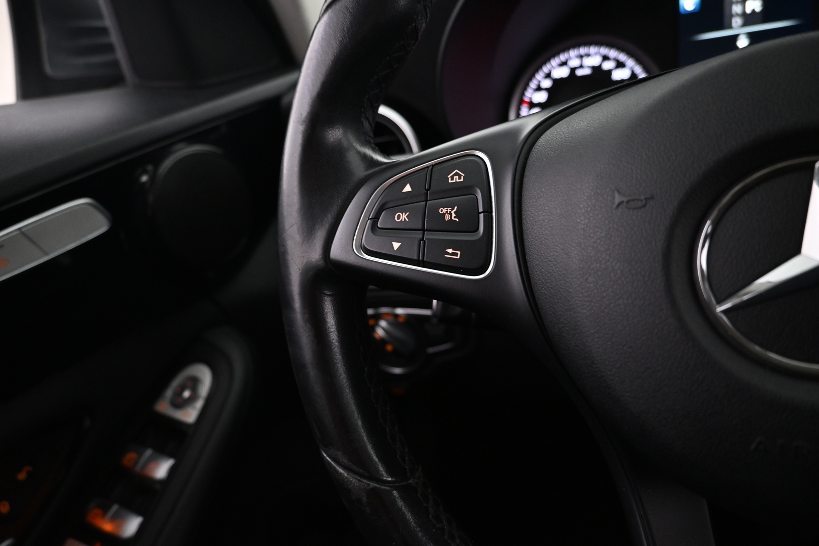 MERCEDES-BENZ C 2018