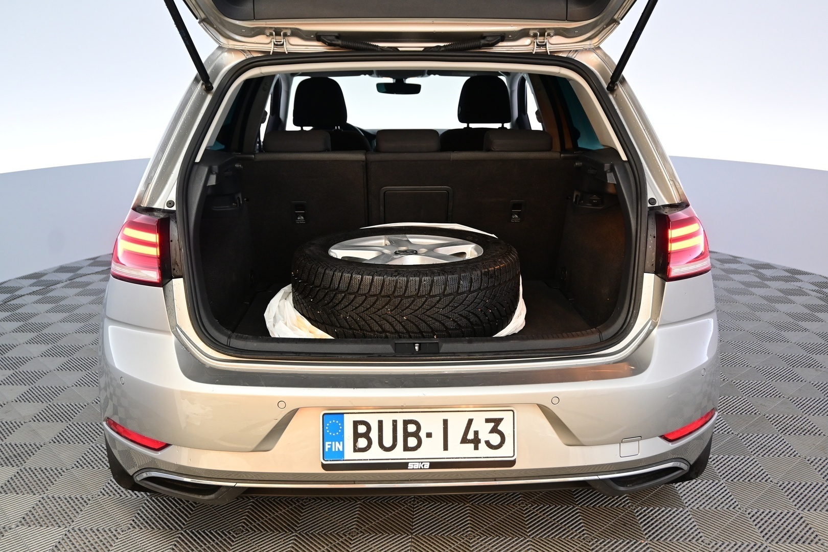 VOLKSWAGEN Golf 2017