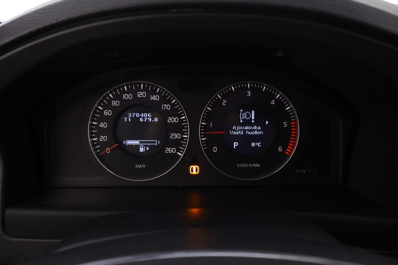 VOLVO V70 2010