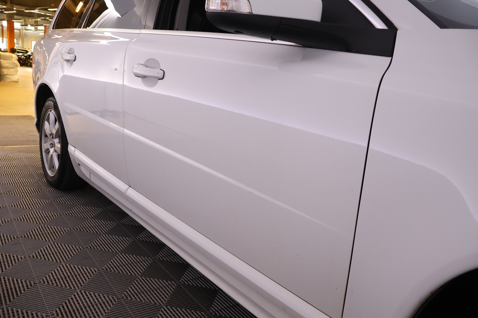 VOLVO V70 2010