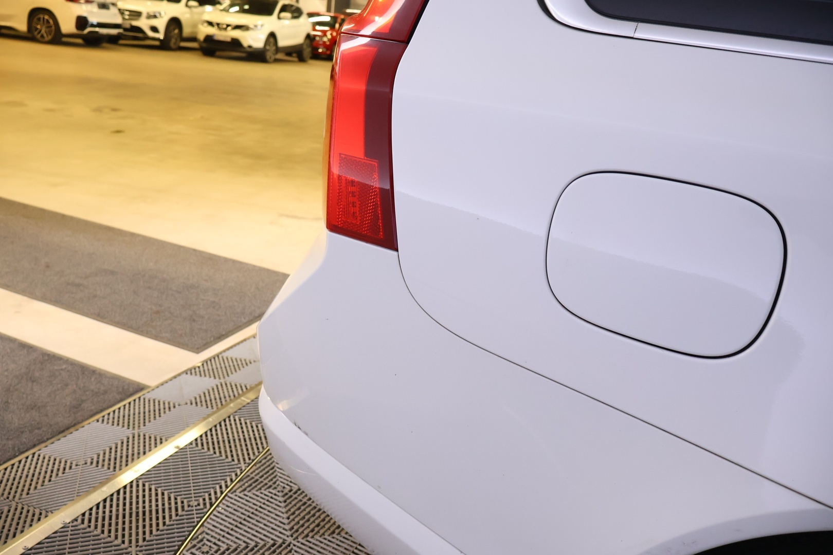 VOLVO V70 2010