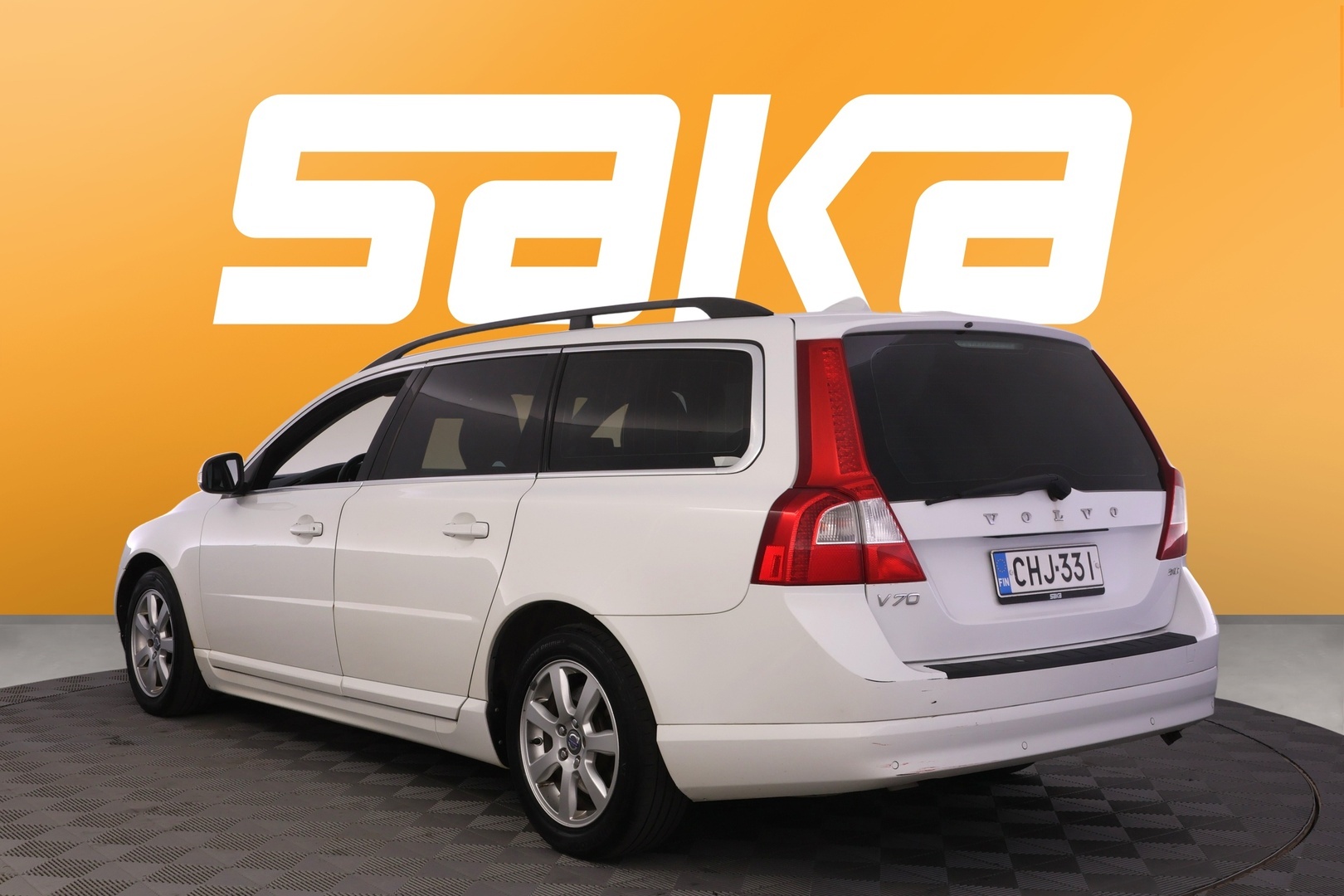 VOLVO V70 2010