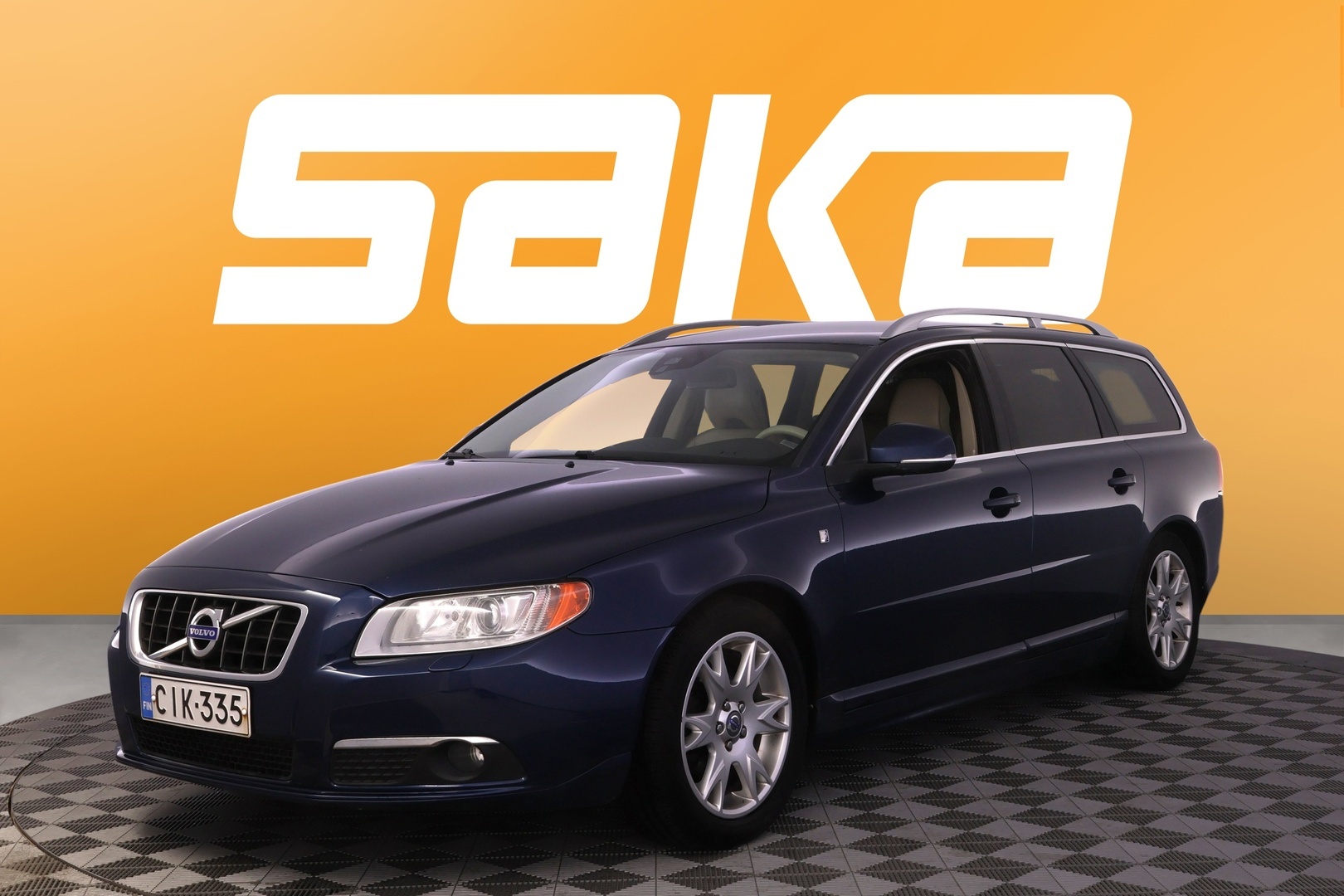 VOLVO V70 2012