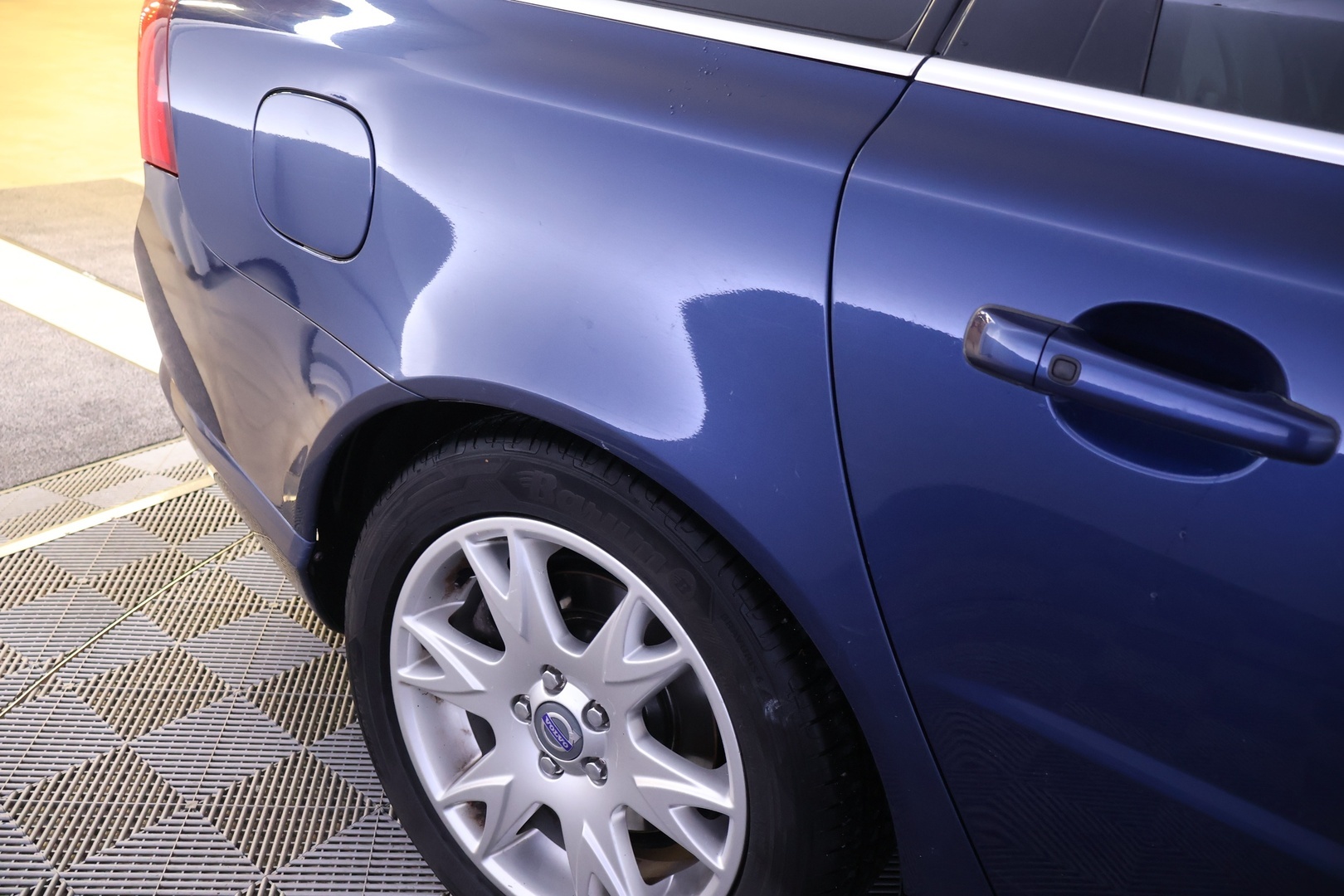 VOLVO V70 2012