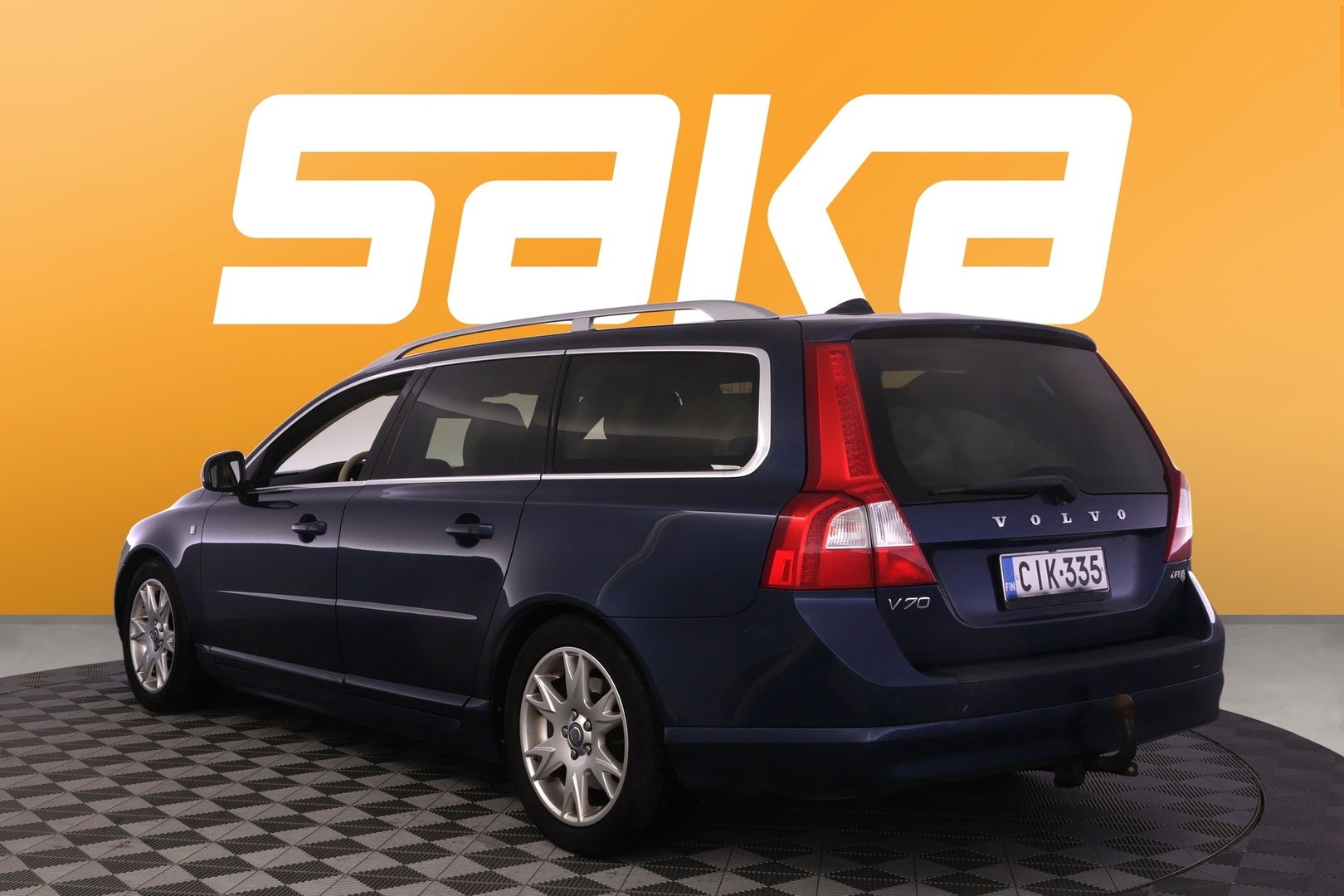 VOLVO V70 2012