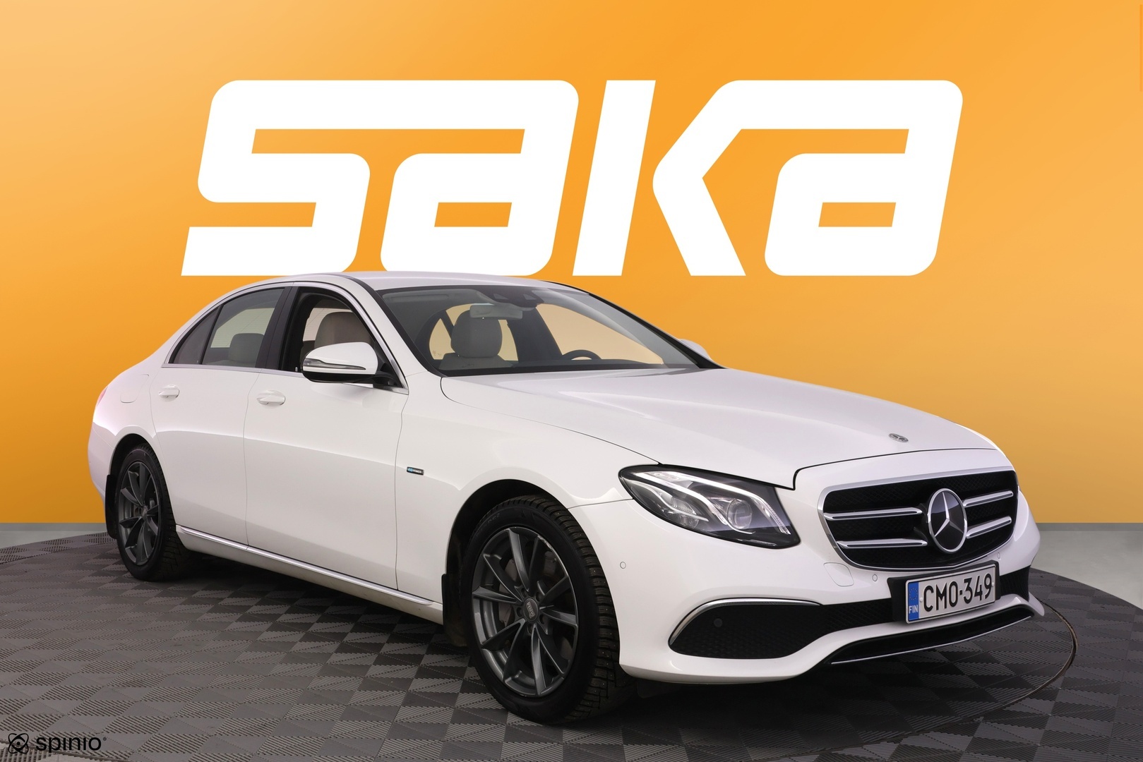 MERCEDES-BENZ E 2019