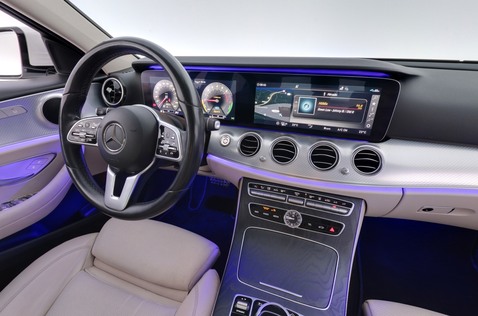 MERCEDES-BENZ E 2019