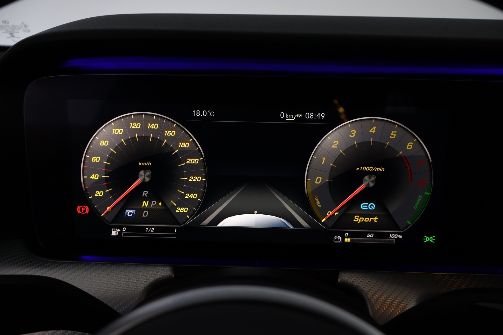 MERCEDES-BENZ E 2019