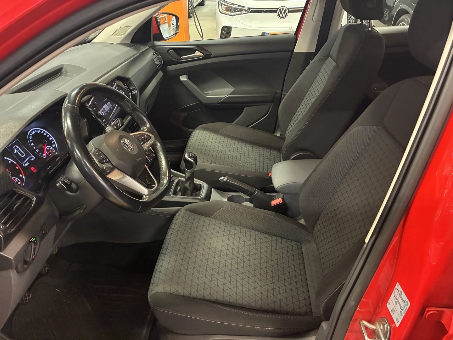 VOLKSWAGEN T-Cross 2019