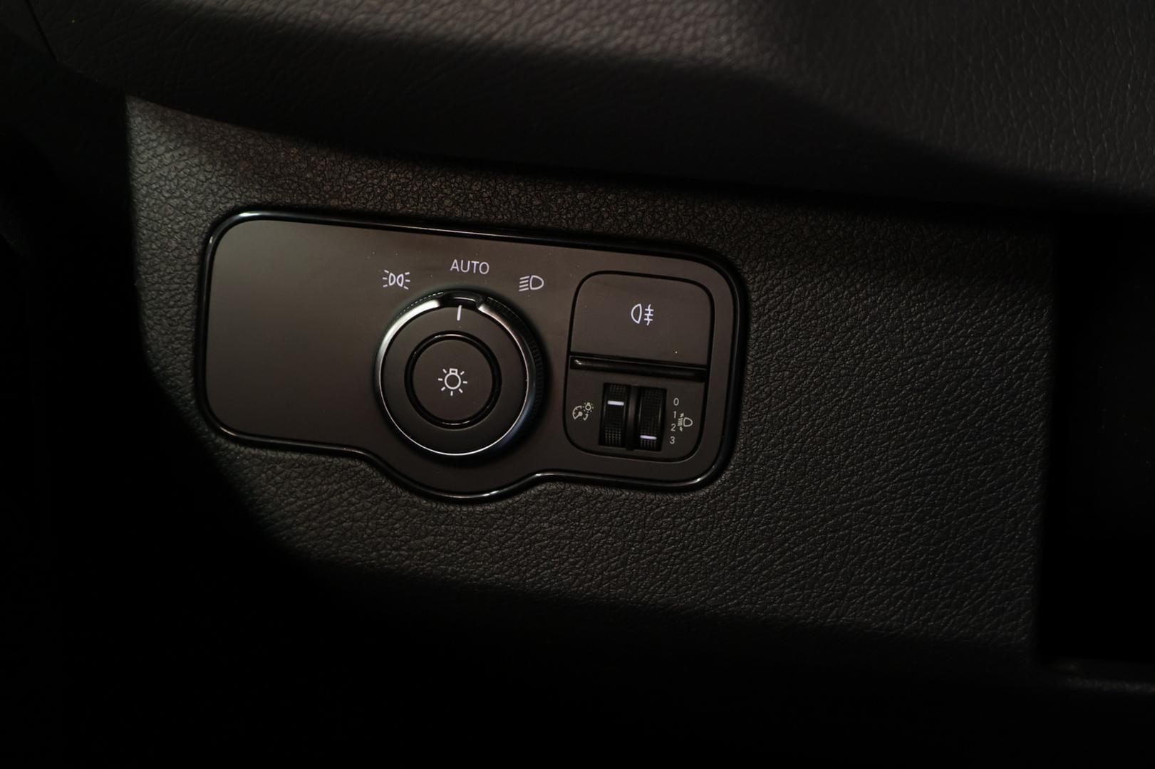 MERCEDES-BENZ Sprinter 2019