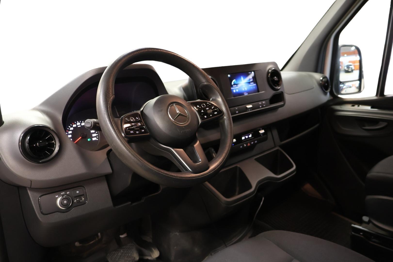 MERCEDES-BENZ Sprinter 2019