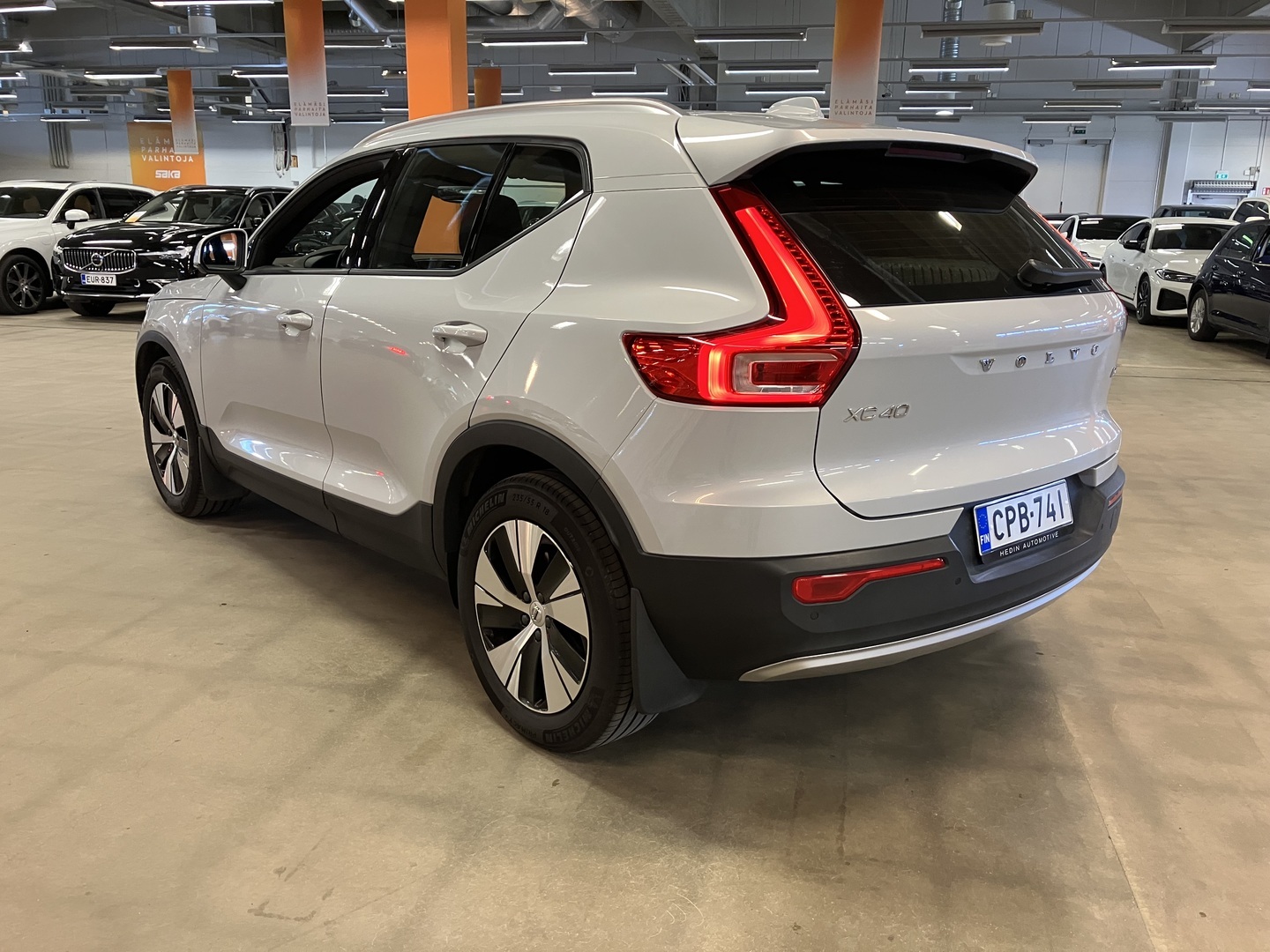 VOLVO XC40 2021