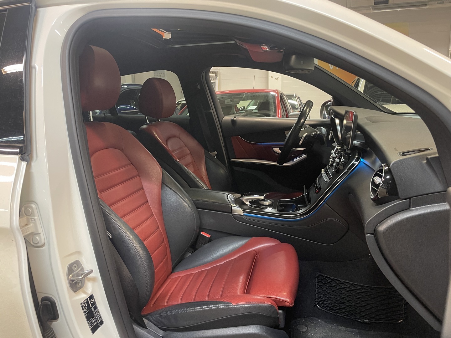 MERCEDES-BENZ GLC 2018