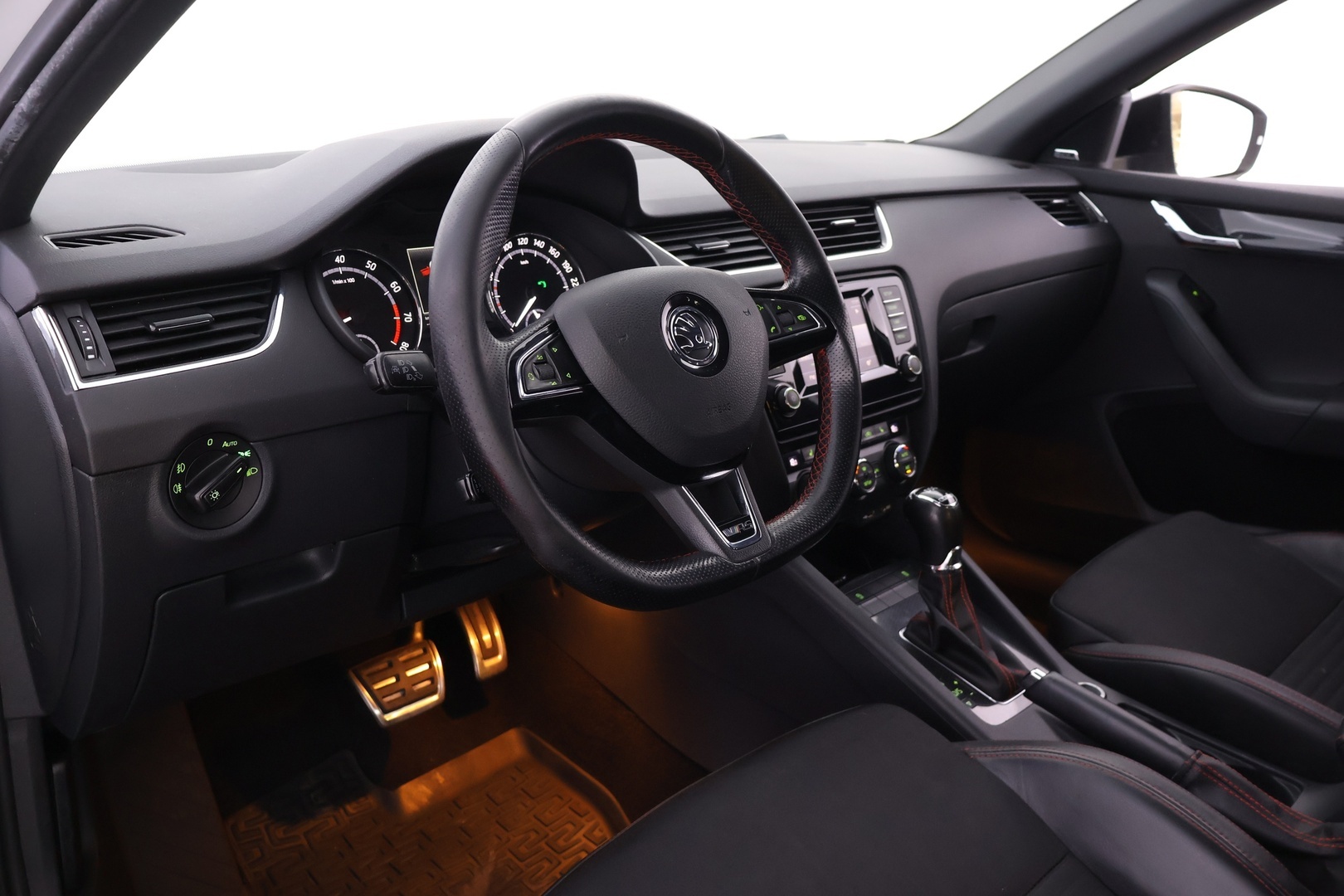 SKODA Octavia 2015