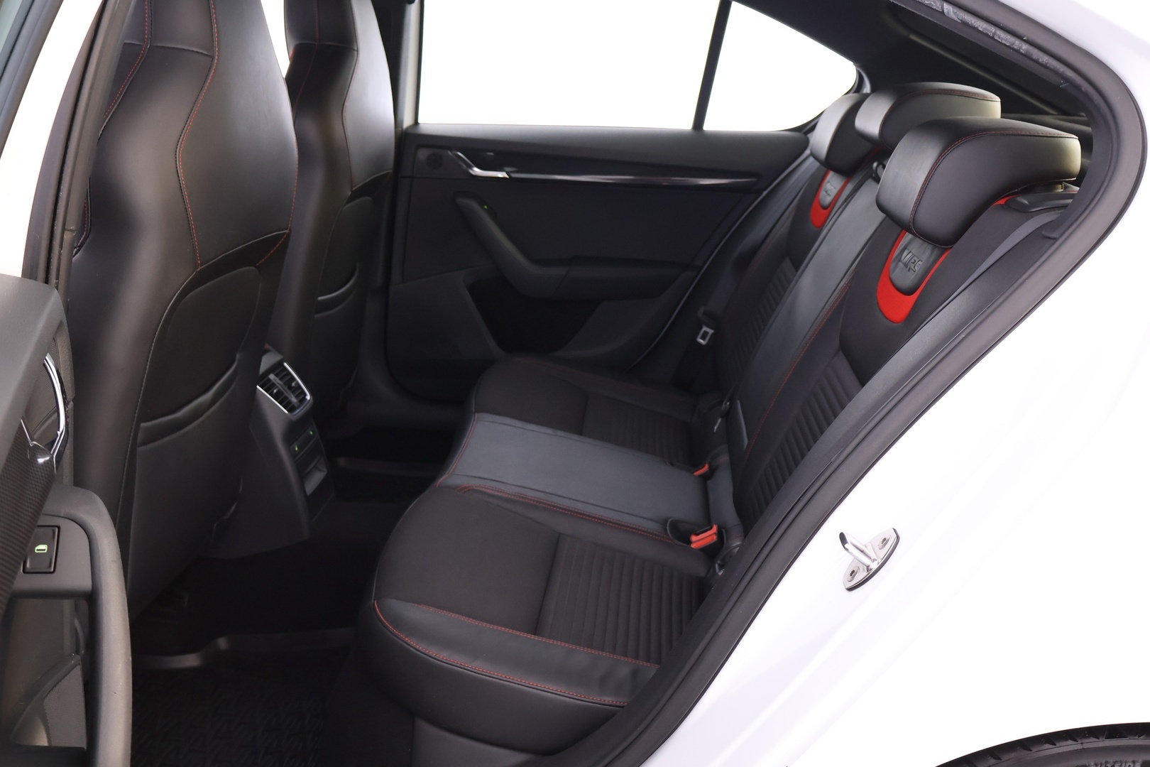 SKODA Octavia 2015